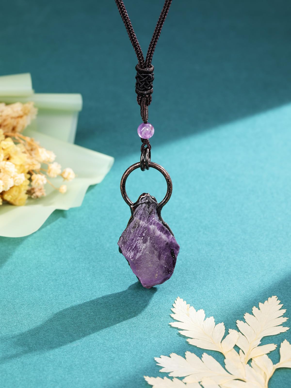 Natural Raw Amethyst Healing Crystal Necklace for Women & Men - Irregular Retro Amethyst Pendant Jewelry - Spiritual Healing, Chakra Balancing & Meditation Accessory - Perfect Gift for Yoga Lovers & Crystal Enthusiasts