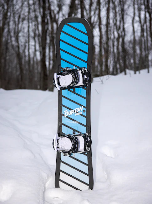 Burton Junior's Smalls Snowboard 2025 - Kids & Youth Snowboard for Beginners | Lightweight & Durable for Snowboarding Lessons, Park Rides & Family Winter Vacations