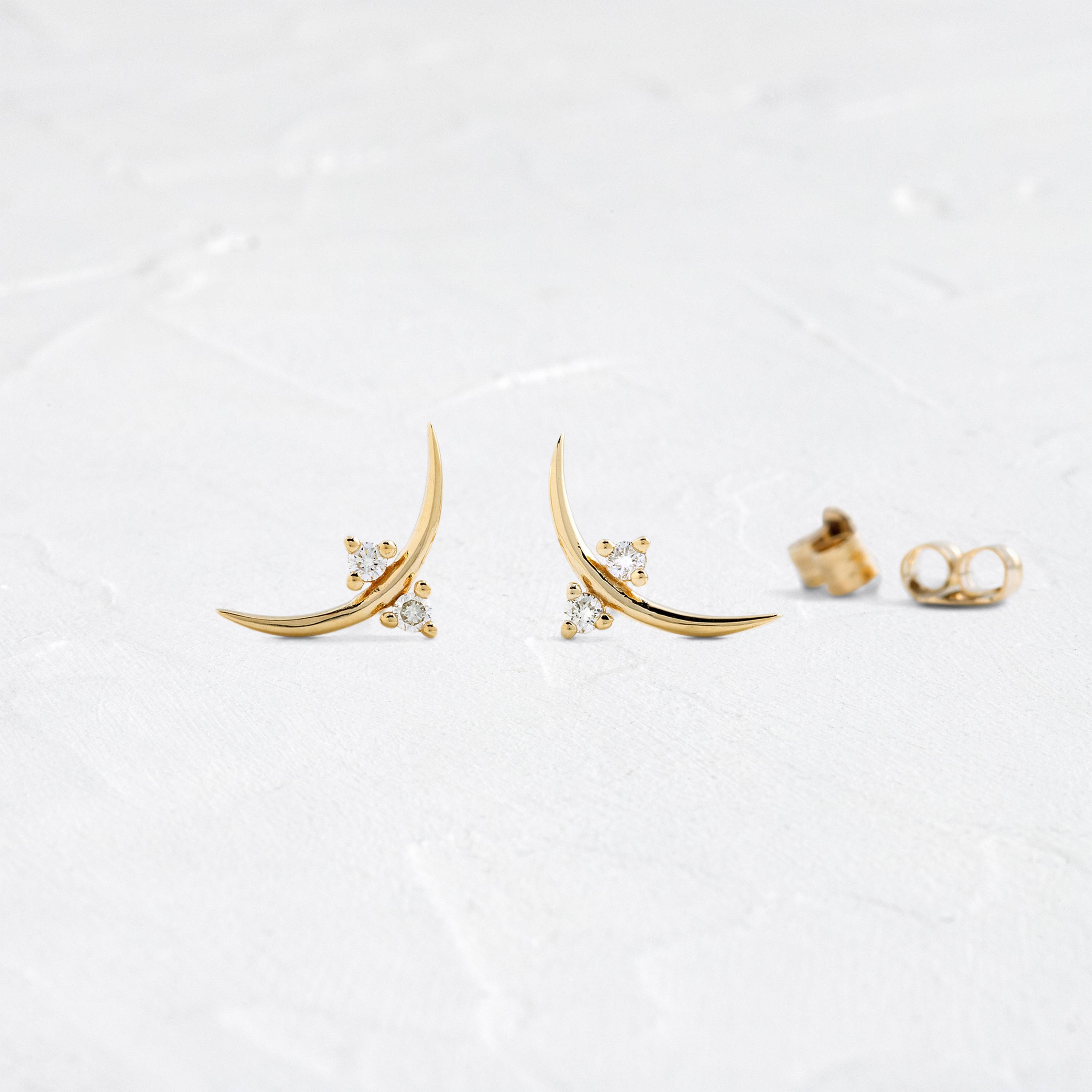 Crescent Stud Earrings for Women - Gold & Silver Hoop Earrings - Dainty Minimalist Jewelry - Perfect for Everyday Wear, Parties & Gifts