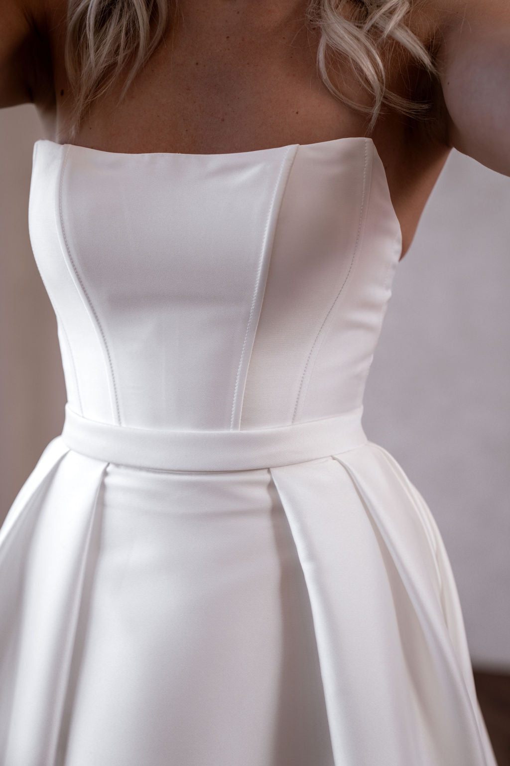 MIKADO (MYA/RAE) Premium Fashion Apparel - Trendy Women's Clothing & Accessories - Perfect for Casual Wear, Office Outfits and Special Occasions
