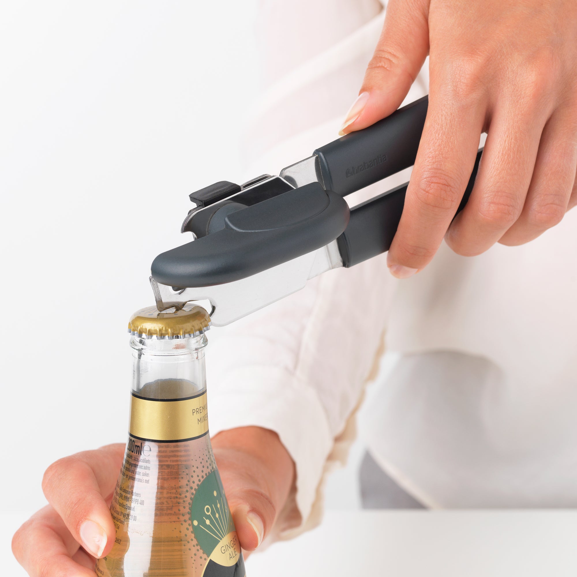 Stainless Steel Can Opener & Bottle Opener - Heavy Duty Kitchen Tool for Beer, Soda & Food Cans - Perfect for Home, Camping, Picnics & Parties