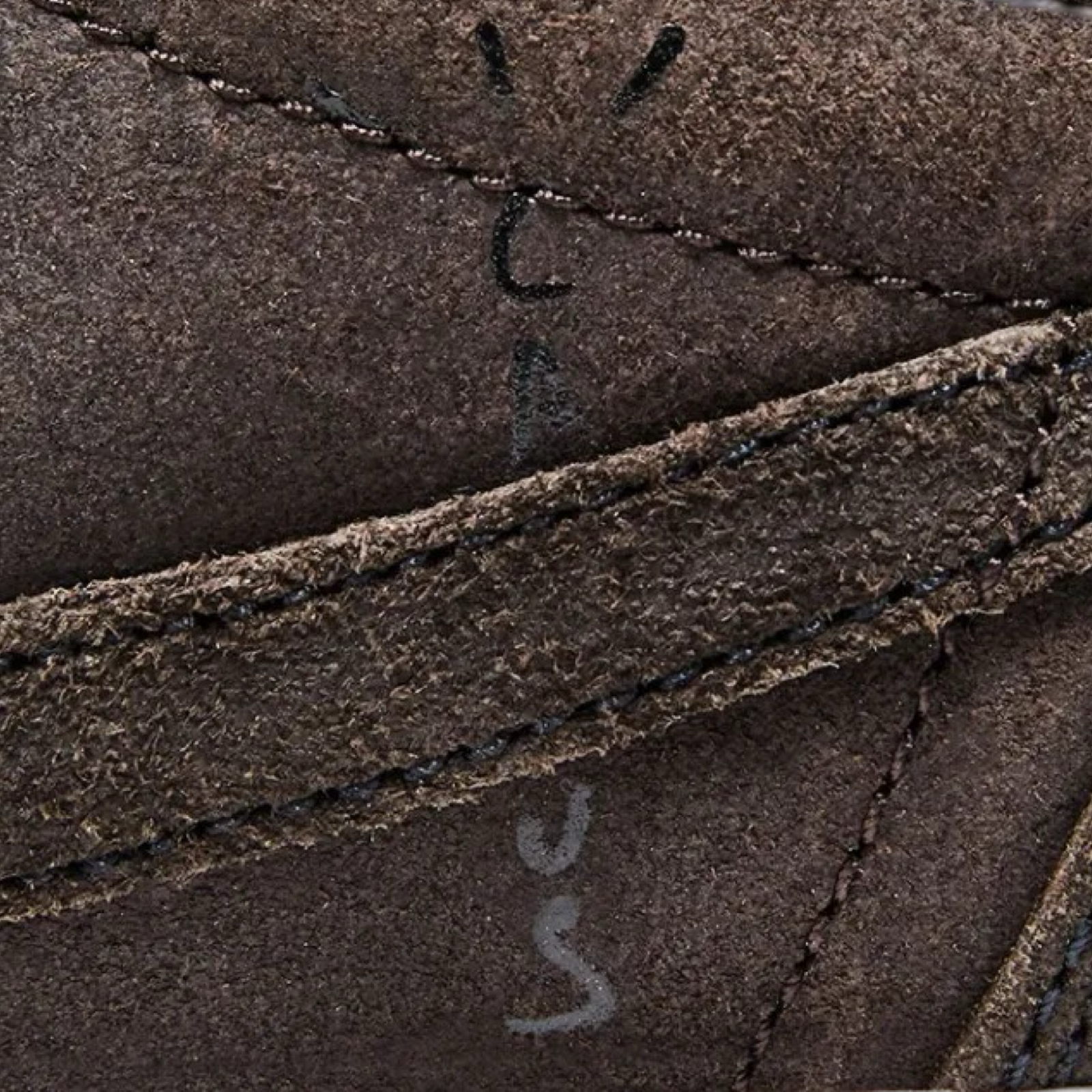 Air Jordan 1 Low OG x Travis Scott Velvet Brown Sneakers - Men's Retro Basketball Shoes for Streetwear & Casual Outfits