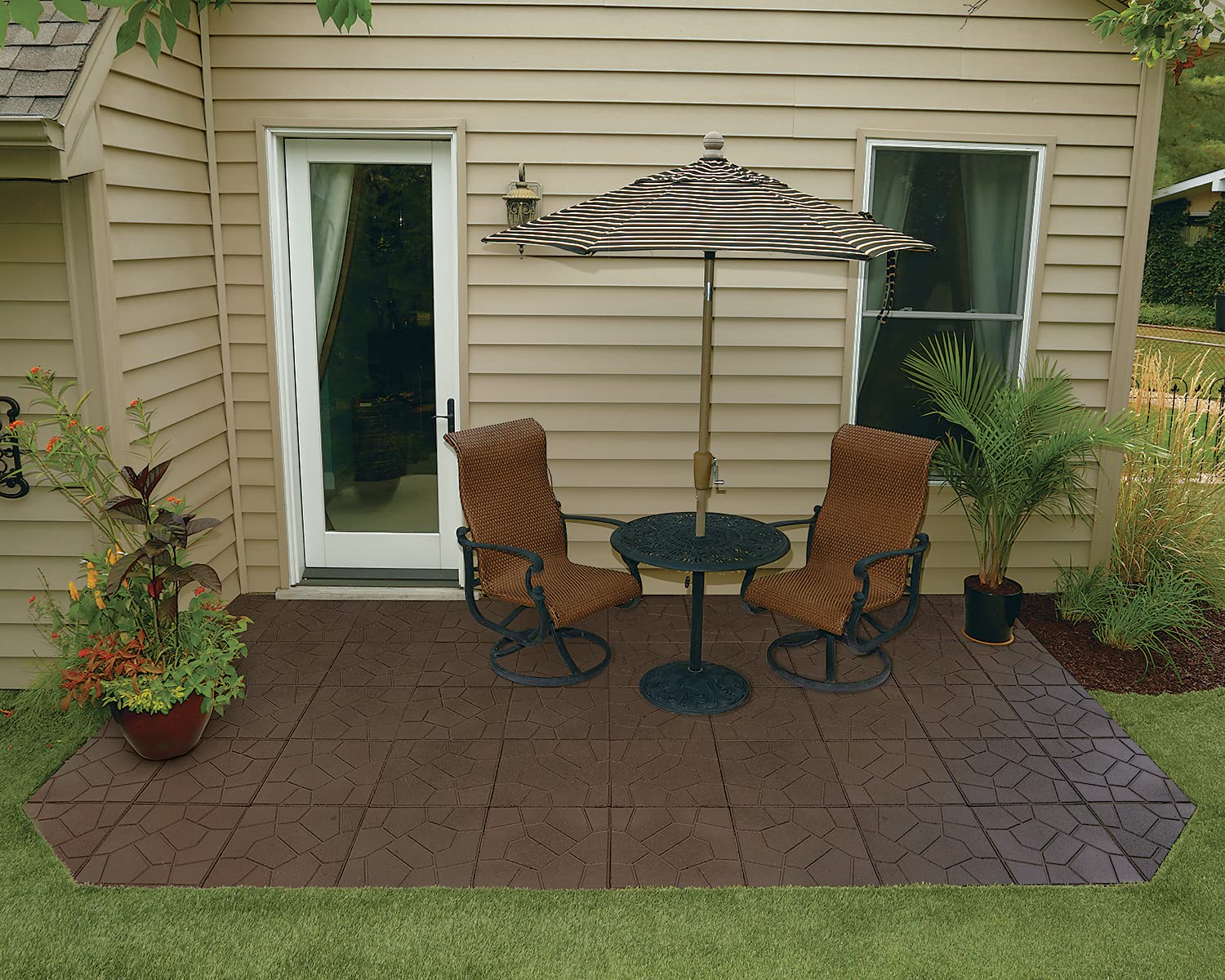 Rubberific Dual-Sided Rubber Paver Tiles - 16