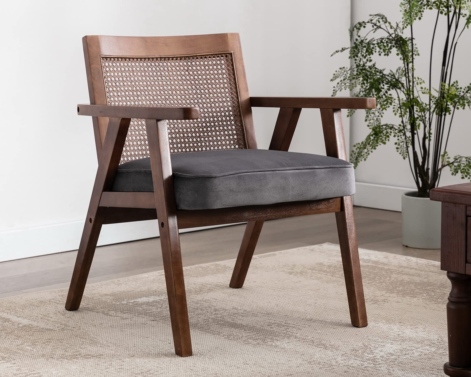 Mid Century Modern Accent Chair - Velvet Upholstered Rattan Lounge Chair with Extra-Thick Cushions for Living Room, Bedroom & Office - Dark Wood Frame & Grey Fabric (1PC) - Perfect for Boho Decor, Reading Nook or Cozy Sitting Area