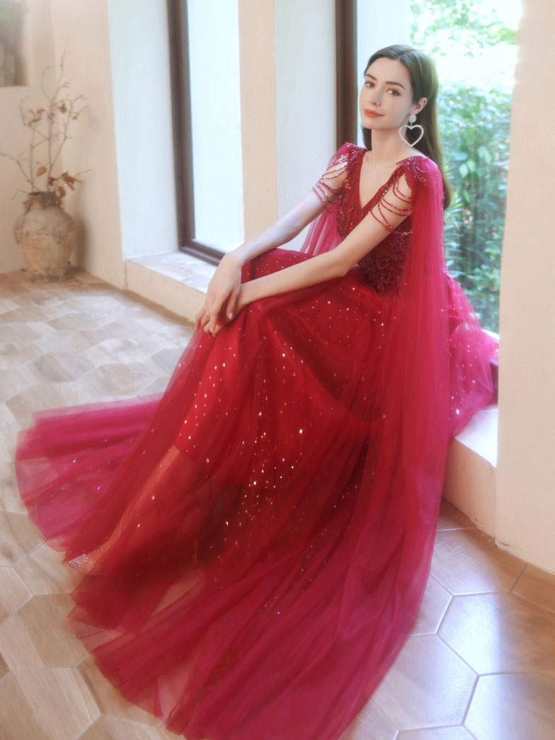 Elegant Burgundy V-Neck Tulle Lace Beaded Long Prom Dress for Women - Perfect for Evening Gowns, Homecoming, Pageants & Formal Occasions