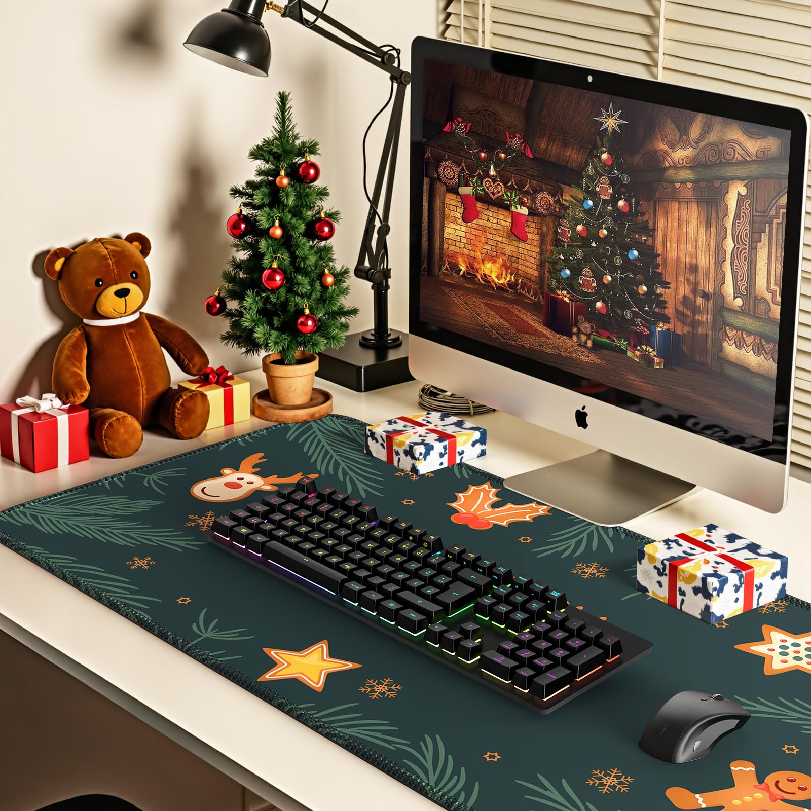 iCasso Large Green Christmas Mouse Pad & Desk Mat - Non-Slip Computer Keyboard Pad with Stitched Edges for Office, Gaming & Home Workspace - Perfect for PC, Laptop & Mac Users (Green)