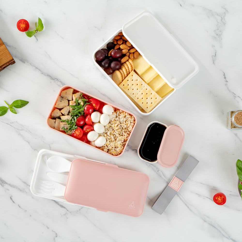 Bento Tek 41oz Pink & White Buddha Lunch Box with Utensils & Sauce Cup - 7.25