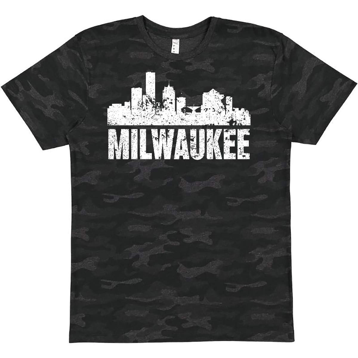 Inktastic Milwaukee Skyline Grunge Graphic T-Shirt for Men & Women | Vintage Urban Style Tee | Perfect for Casual Wear, Travel & City Pride