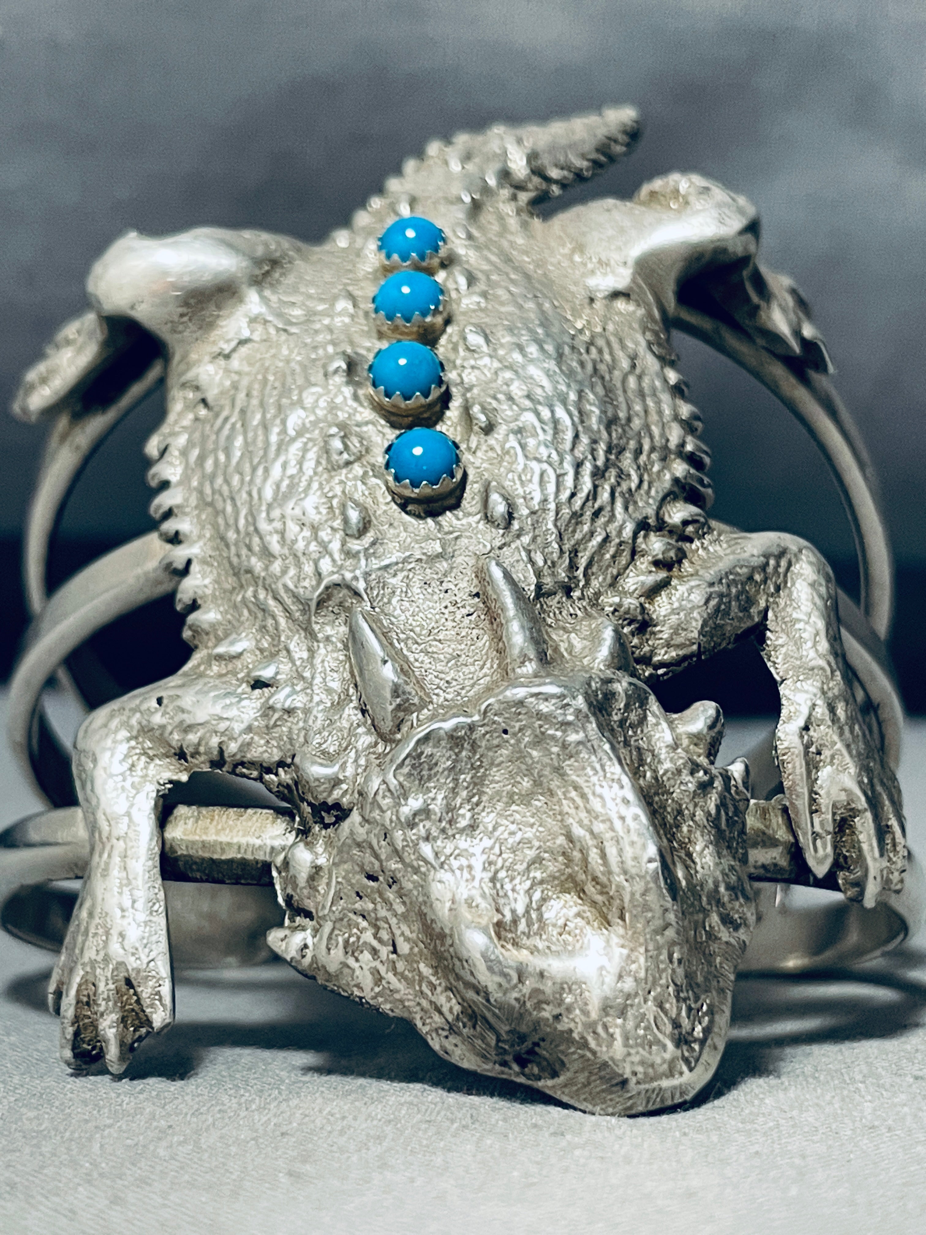129 Grams Vintage Native American Navajo Turquoise Sterling Silver Bracelet - Handmade Southwest Jewelry for Women, Boho Chic Accessory for Casual & Festival Wear