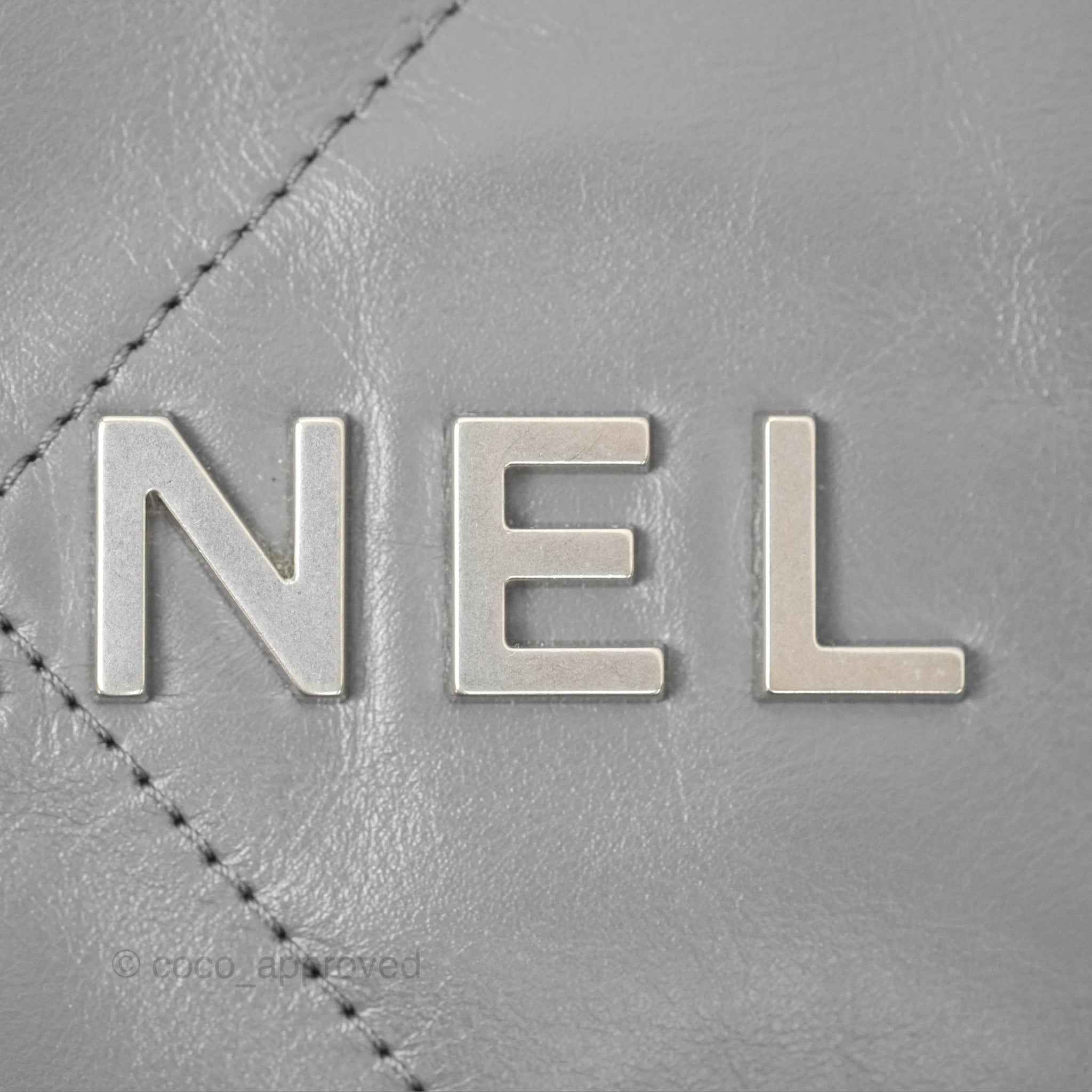 Chanel 22 Medium Handbag in Grey Shiny Aged Calfskin with Matte Silver Hardware - Luxury Shoulder Bag for Women, Perfect for Work, Travel & Evening Events