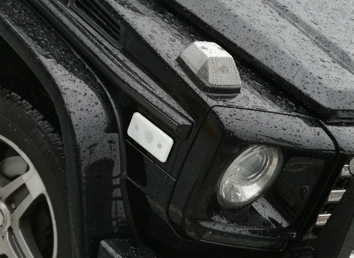 Clear Lens LED Side Marker Lights for 2002-2014 Mercedes W463 G Class - Front & Rear Replacement - Enhance Visibility & Style for Off-Roading & Night Driving