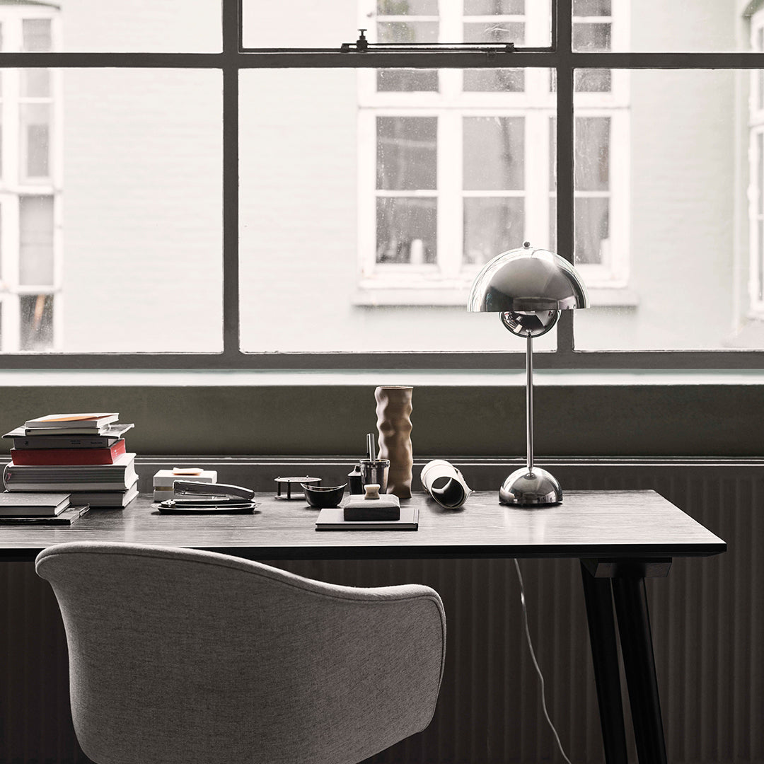 SK5 Modern Dining Table - Elegant & Durable for Kitchen, Dining Room, or Small Space - Perfect for Family Meals & Entertaining Guests