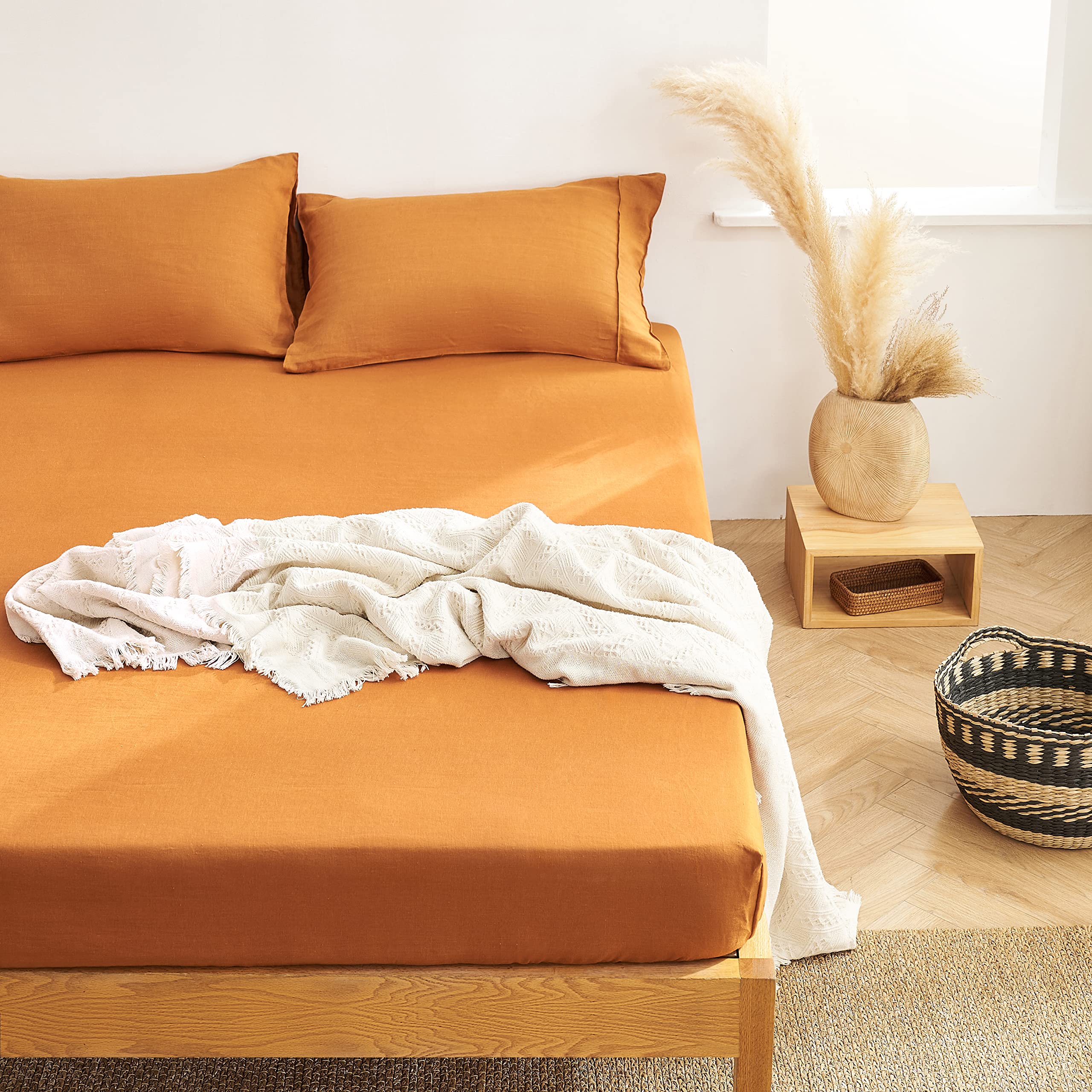 Berklan 100% French Linen Fitted Sheet - King Size with 16 Inch Deep Pocket, Fully Elasticized, High Thread Count - Caramel Color | Luxury Bedding for Master Bedroom & Guest Room