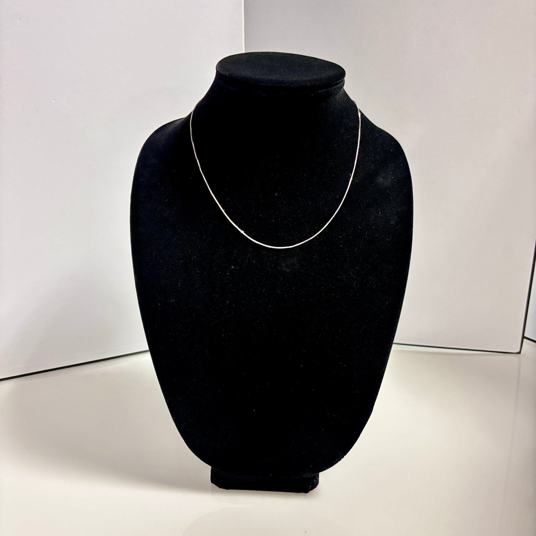 10K White Gold Box Chain Necklace for Women - 18 Inch Dainty & Elegant Jewelry - Perfect for Everyday Wear, Gifts & Special Occasions