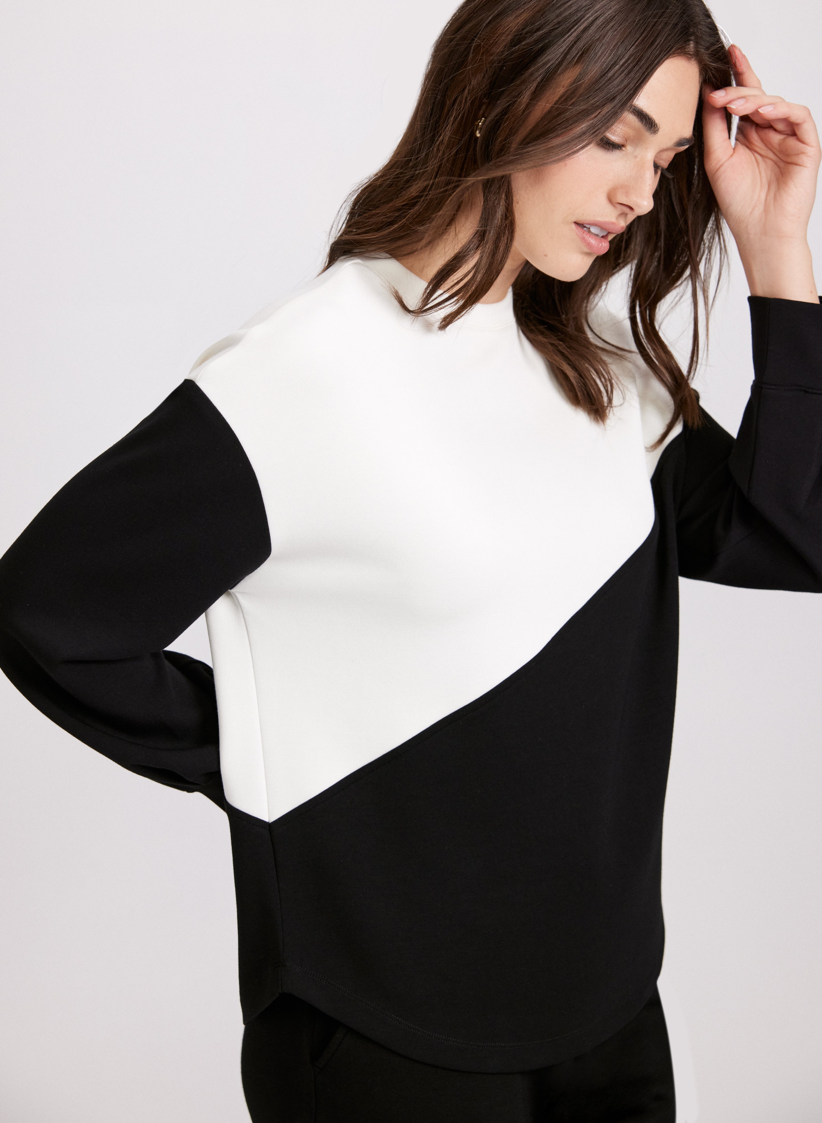 Stylish Color Block Long Sleeve T-Shirt for Women - Trendy Casual & Work Wear - Perfect for Office, Date Night & Everyday Outfits