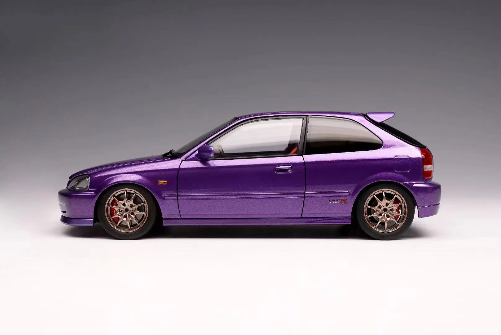 MotorHelix 1:18 Scale Honda Civic Type R Late Version (EK9) Diecast Model Car - Purple Collectible for Car Enthusiasts & Display Showcase