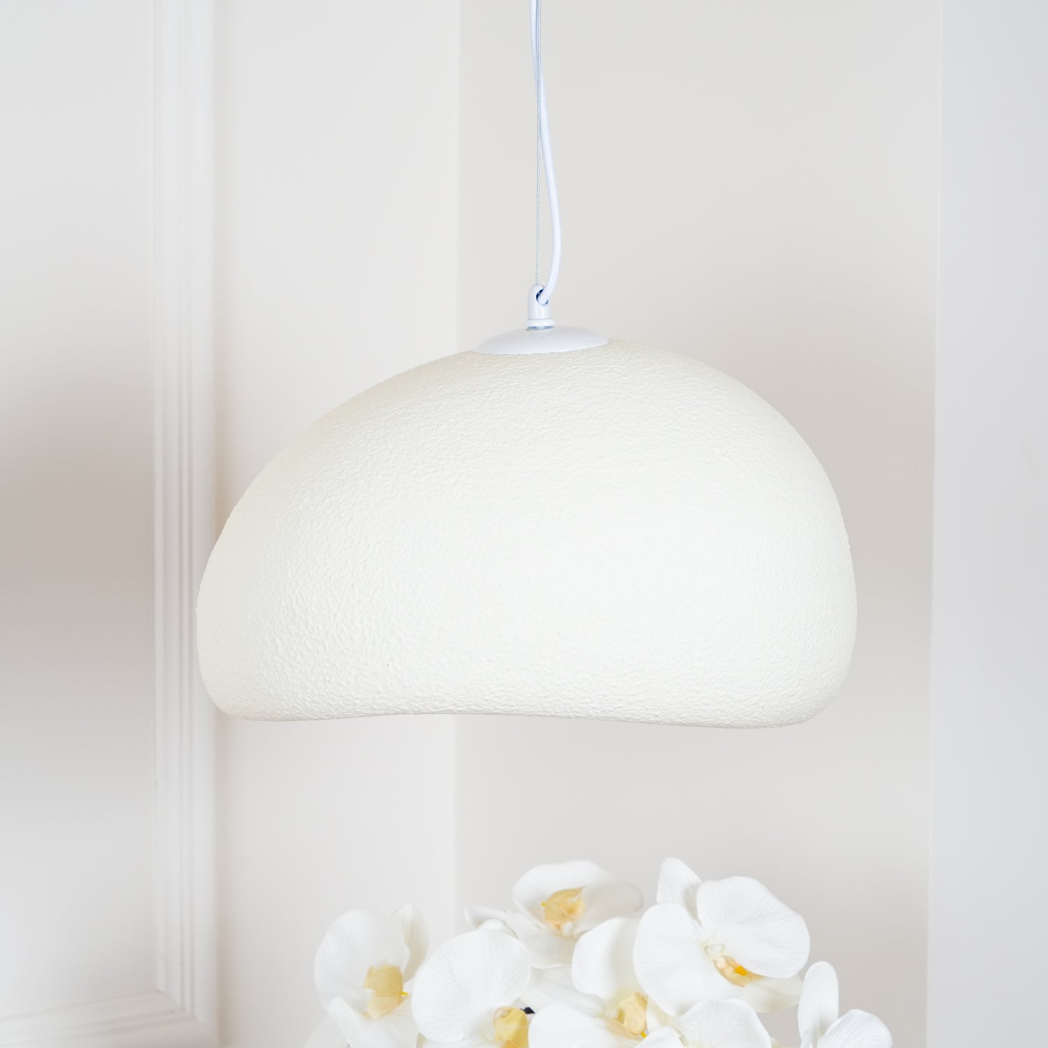Modern Cloud Pendant Light Fixture - Stylish Ceiling Lamp for Living Room, Bedroom & Dining Room - Perfect for Home Decor and Ambient Lighting