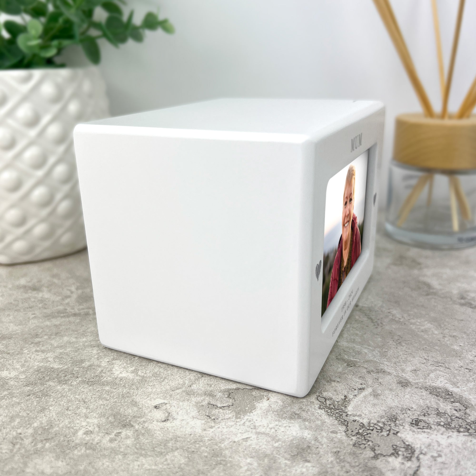 Personalized Heart-Shaped Cremation Urn for Ashes - Holds 0.51 Liters (9.5cm x 6cm) with Photo Frame | Memorial Keepsake for Loved Ones | Perfect for Home Altars, Funeral Services & Memory Displays