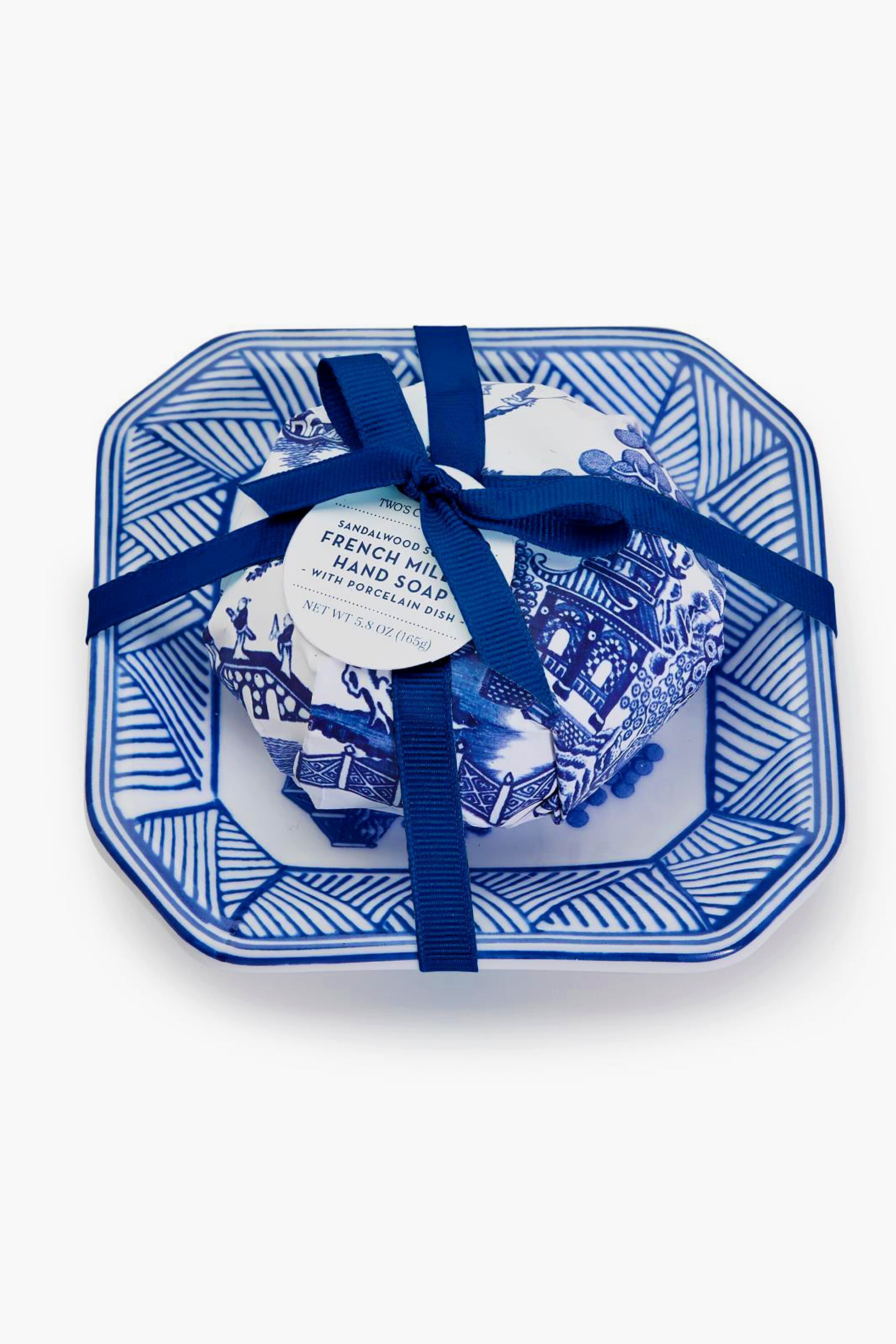 Blue Willow Sandalwood Soap with Porcelain Tray | Handmade Luxury Soap | Aromatherapy & Relaxation Gift | Perfect for Bathroom Decor & Spa Day at Home