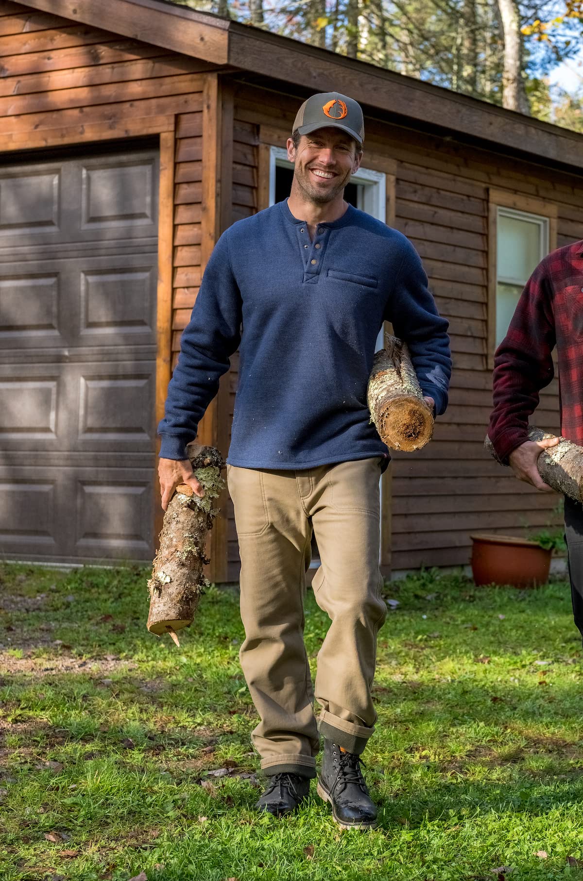 Men's Thermal Sherpa Lined Waffle Henley Shirt - Warm Long Sleeve Outdoor Shirt with Bonded Fleece Lining for Hiking, Camping & Winter Activities