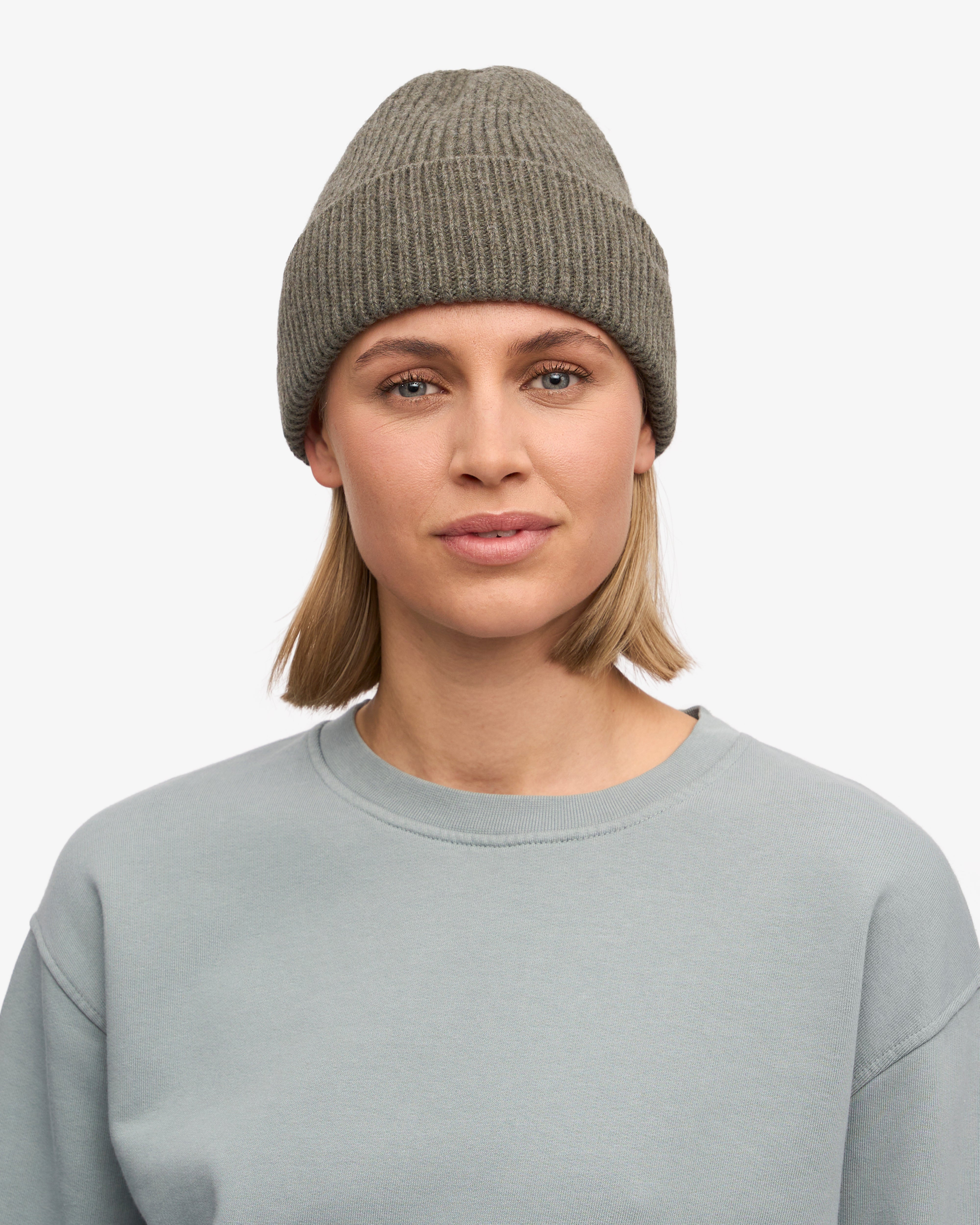 Merino Wool Beanie for Men & Women - Soft & Warm Winter Hat in Dusty Olive - Perfect for Skiing, Hiking & Outdoor Activities