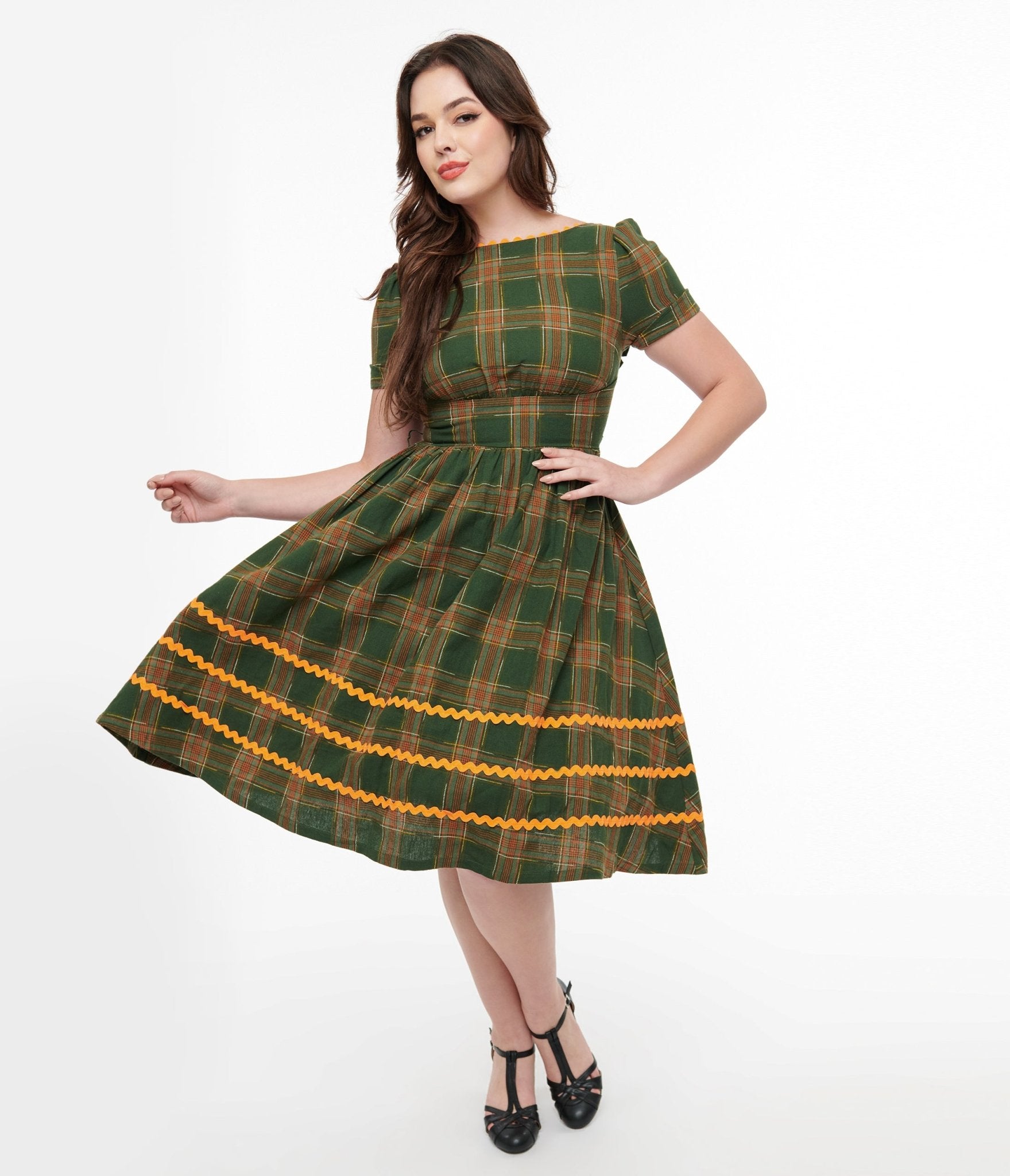 Vintage 1950s Green Plaid Cotton Swing Dress - Retro A-Line Tea Length Dress for Women, Perfect for Cocktail Parties, Weddings & Vintage Fashion Events