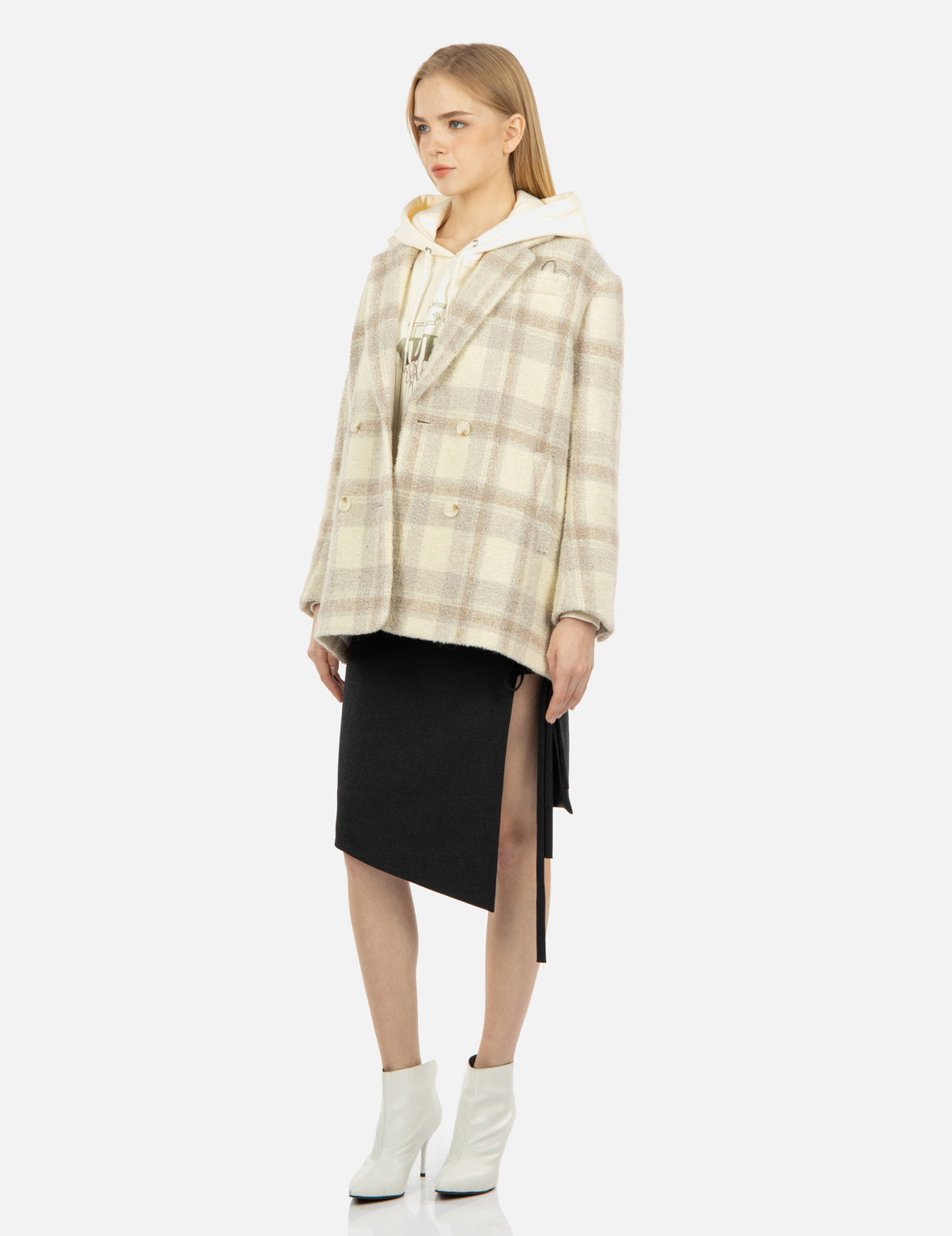 Stylish Gradient Logo Embroidery Plaid Blazer for Women | Trendy Office & Party Jacket | Perfect for Business Casual, Workwear & Special Occasions