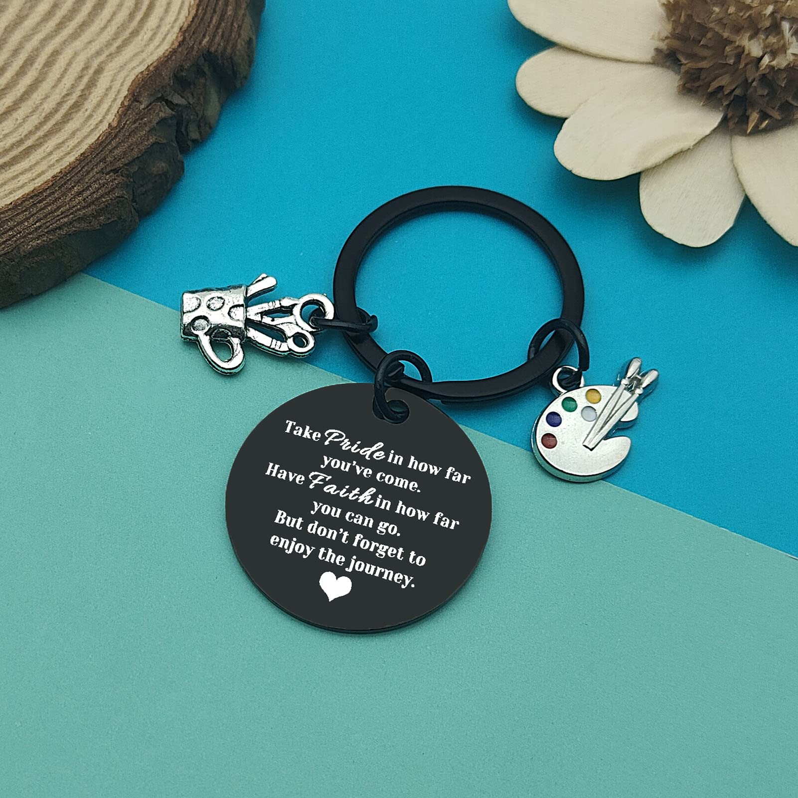 Artist Paint Palette Keychain - Graduation Gift for Art Students & Painters - Inspirational Jewelry for Christmas, Birthday & Encouragement - Perfect for Art Lovers, Creative Professionals & Gift Giving Occasions