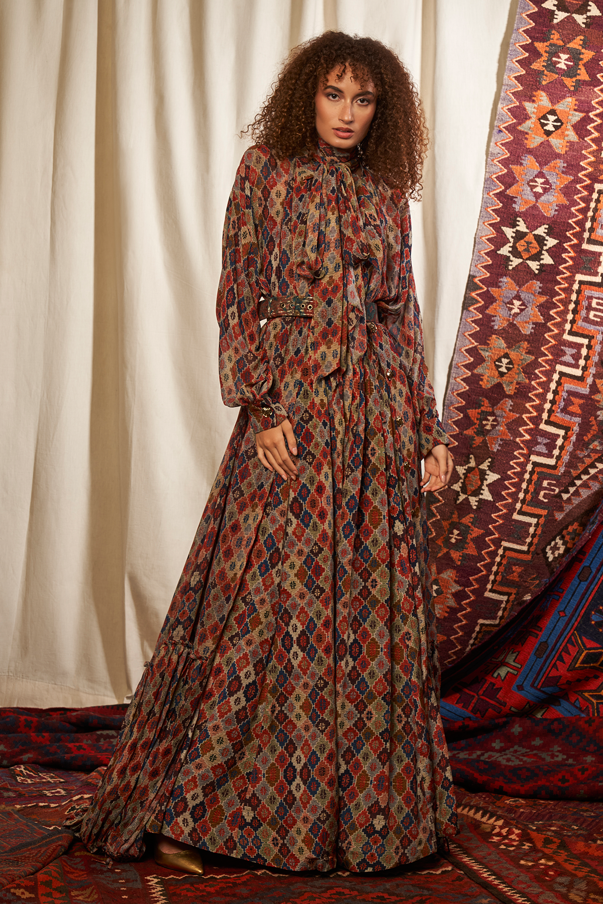 Stylish Brick Print Maxi Dress with Matching Floor-Length Jacket - Perfect for Casual Outings, Beach Vacations, and Evening Events