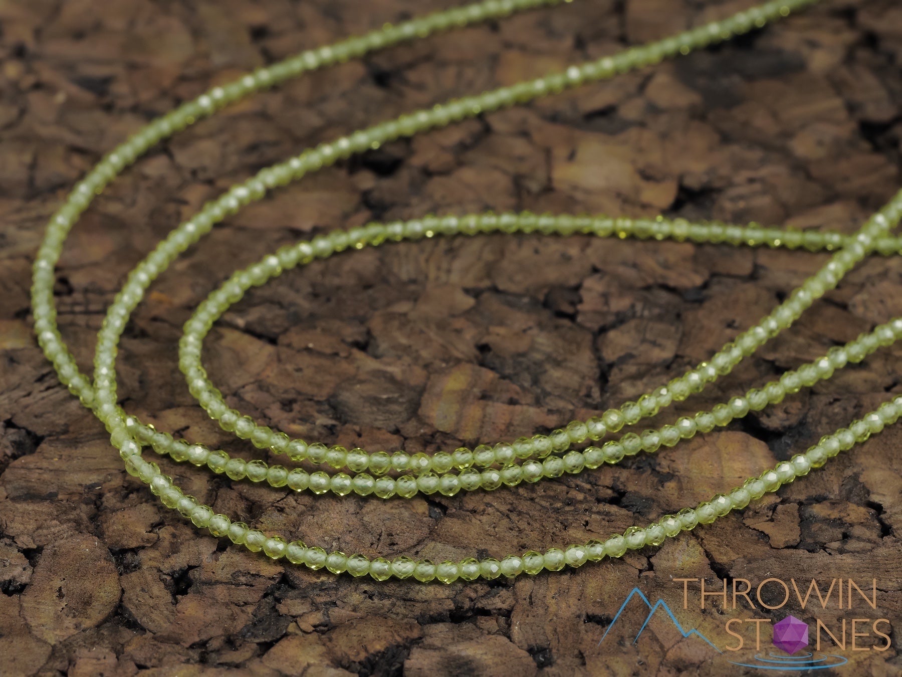 Peridot Crystal Necklace - Faceted Seed Bead Choker, Dainty Beaded Birthstone Jewelry for Women | Perfect for Everyday Wear, Gift Giving & Special Occasions