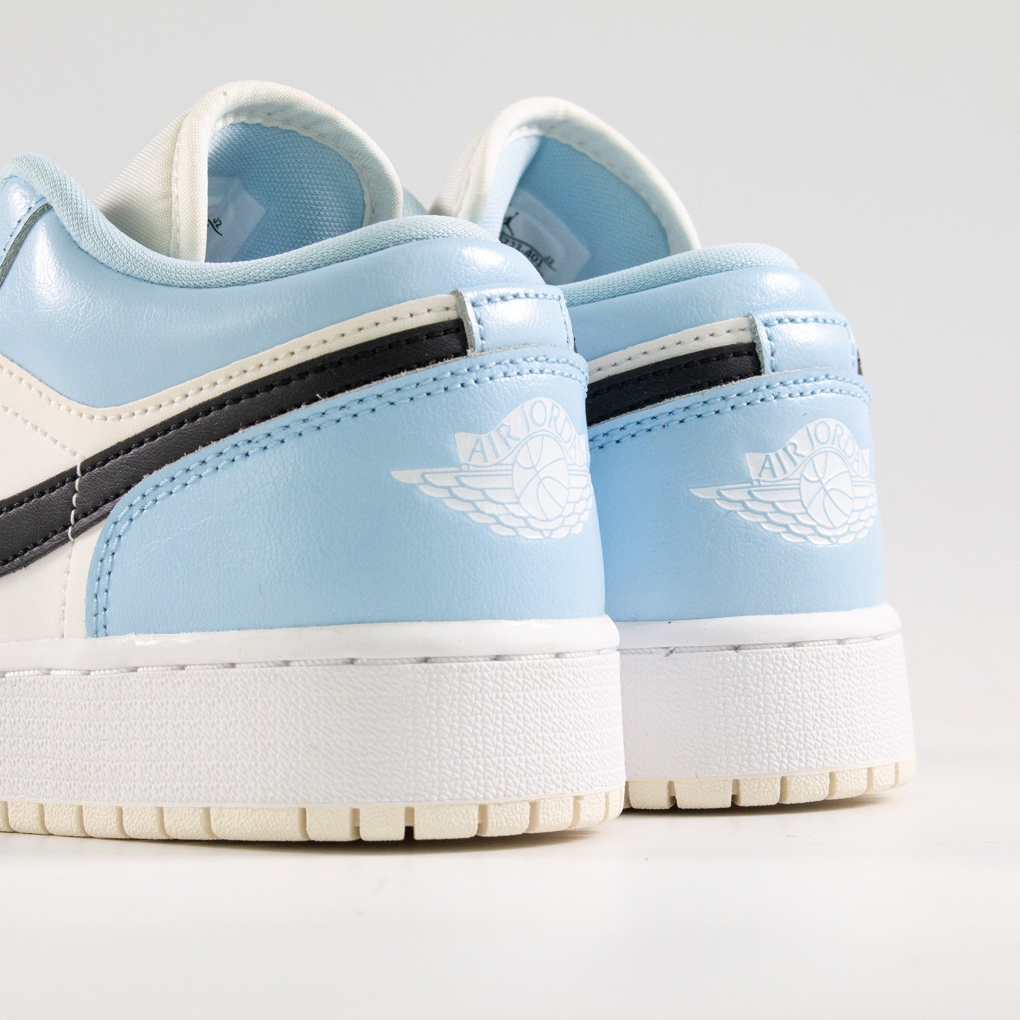 Air Jordan 1 Low 'Ice Blue Black' GS Sneakers for Girls (2022) - Lightweight Basketball Shoes for School, Sports & Casual Wear