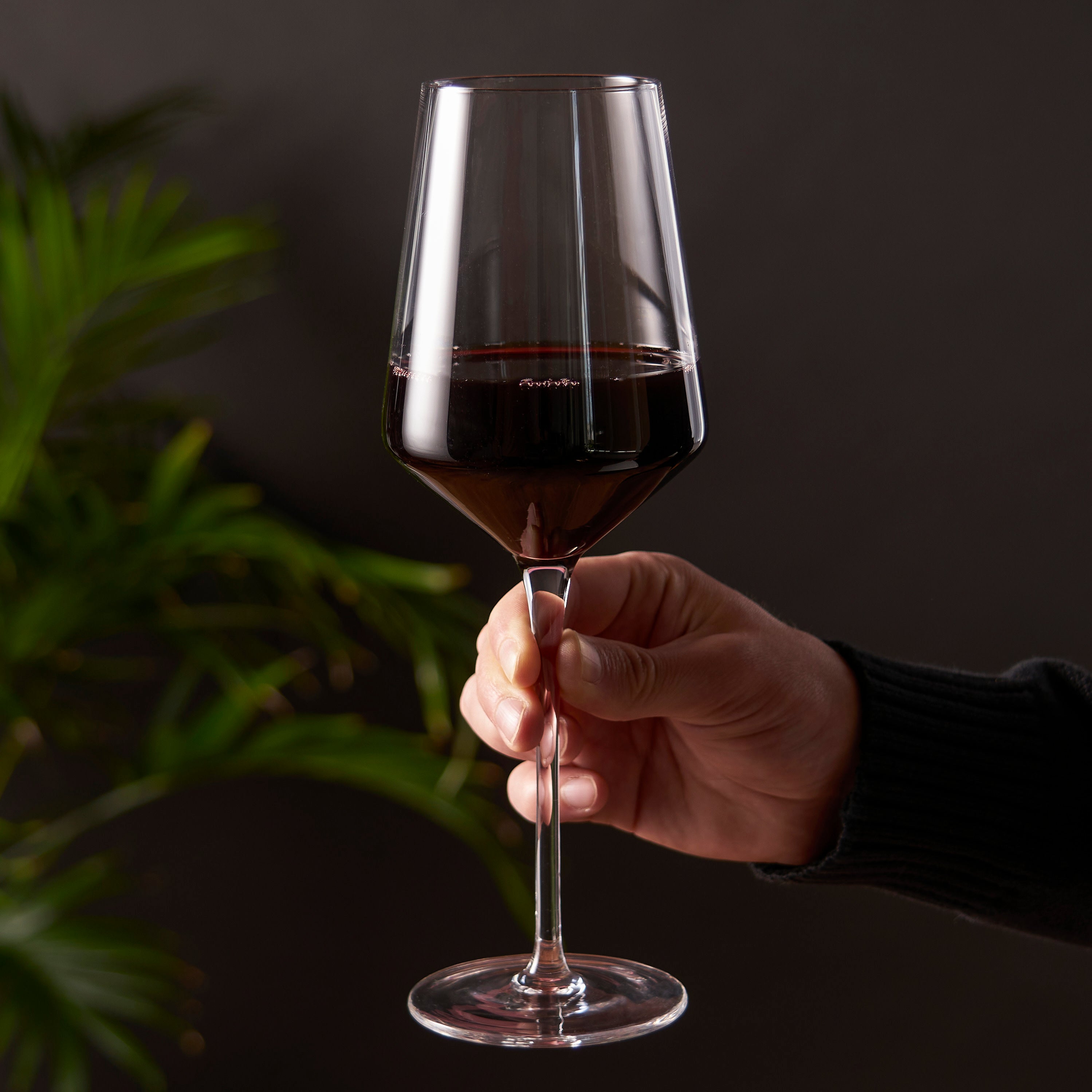 Raye Angled Crystal Bordeaux Wine Glasses Set of 2 - Elegant Stemware for Red Wine, Dinner Parties & Romantic Evenings