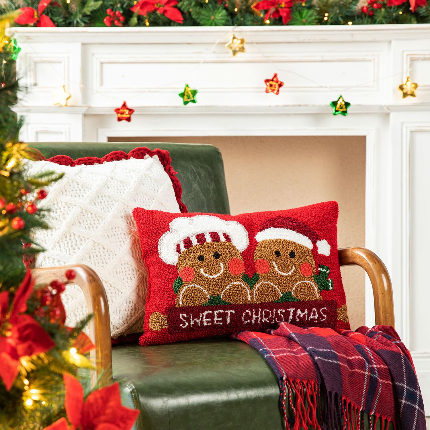 Glitzhome Gingerbread Boy & Girl Christmas Throw Pillows - 18x12 Inch Holiday Decor for Living Room, Bedroom, Sofa - Festive Home Decor for Xmas Tree Skirt & Winter Season