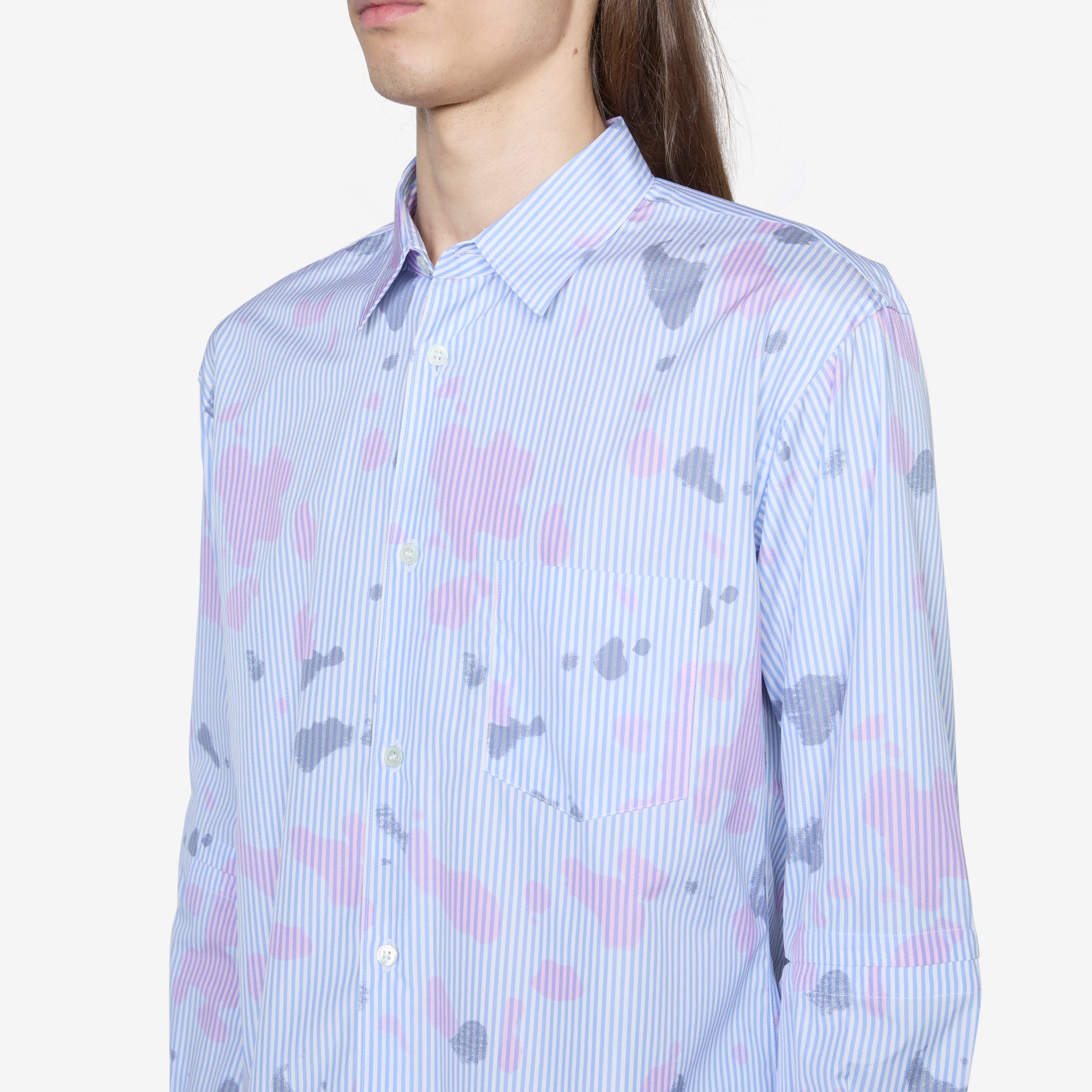 Long Sleeve Spray Paint Shirt with Stripes - Trendy Streetwear for Urban Artists & Graffiti Enthusiasts