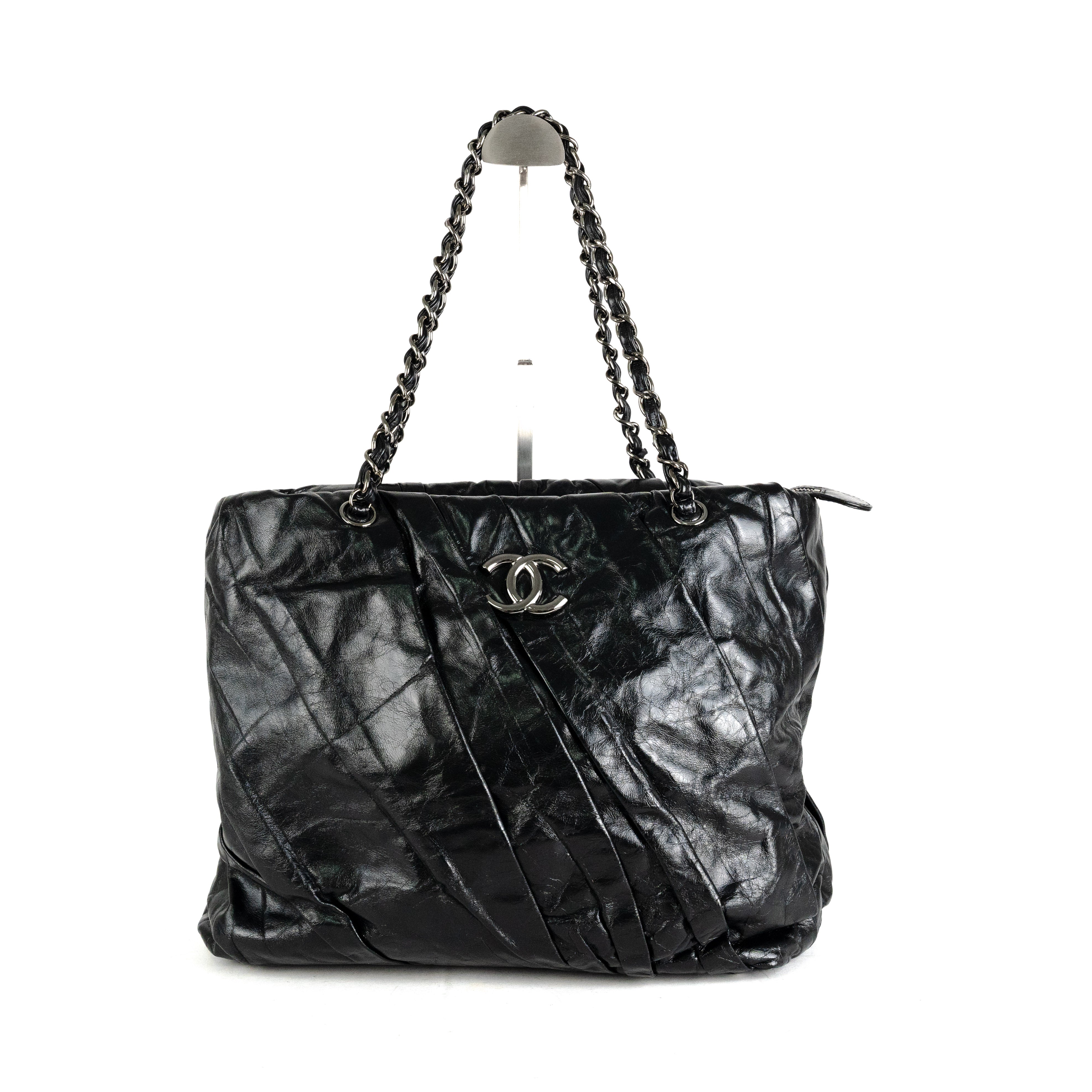 Chanel Black Leather Tote Bag for Women - Luxury Designer Handbag for Work, Travel & Everyday Use