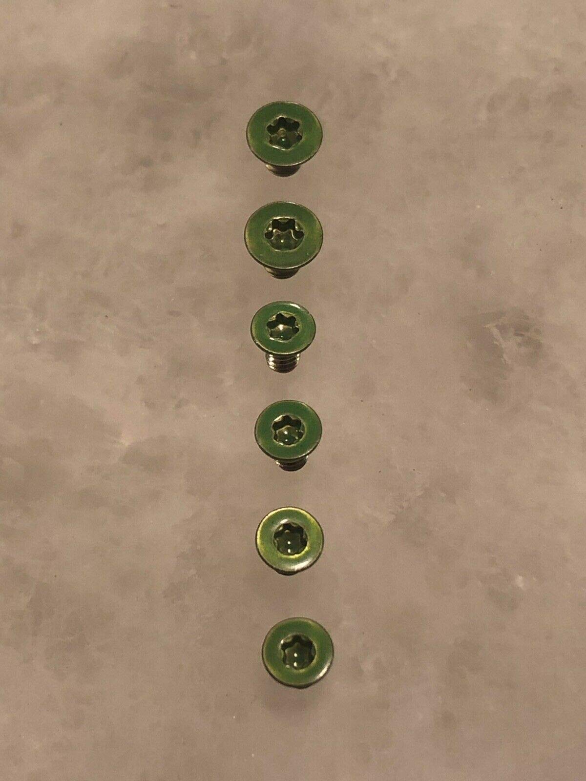 Original: Green Replacement Scale & Pivot Screws for Spyderco Manix 2 G10 & XL - Set of 6   Optimized: Spyderco Manix 2 G10 & XL Green Replacement Scale & Pivot Screws (6-Piece Set) - Perfect for Knife Repair, Customization & Maintenance