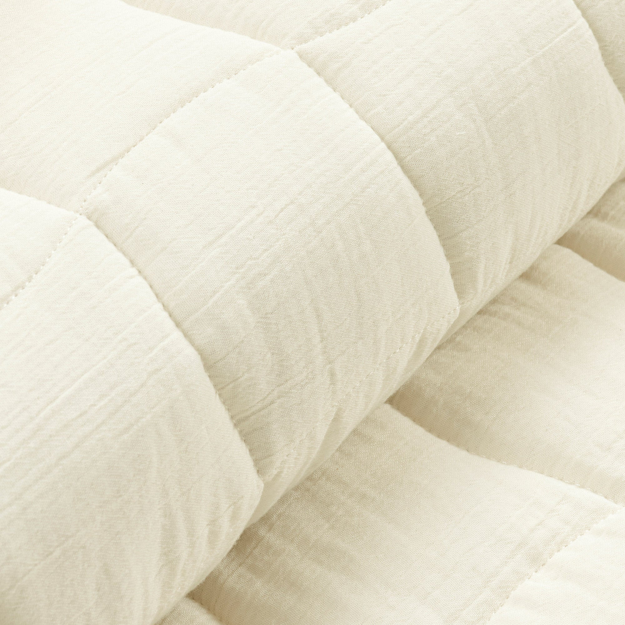 Premium 3-Piece Cloud Gauze Quilt Set - Soft & Breathable Bedding for All Seasons - Perfect for Cozy Nights, Guest Rooms & Vacation Homes