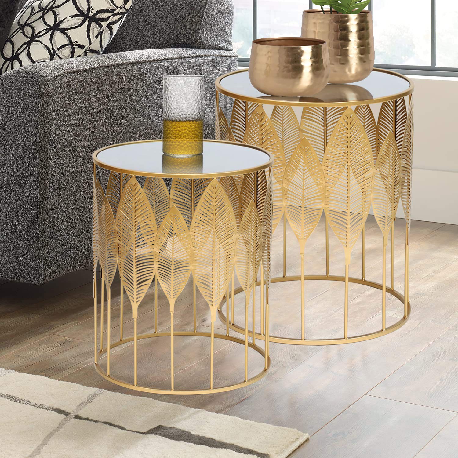 Adeco Set of 2 Round Metal Side Tables - Gold Leaf Nightstands & Coffee Plant Stand for Living Room, Bedroom | Decorative End Tables & Nesting Tables for Small Spaces