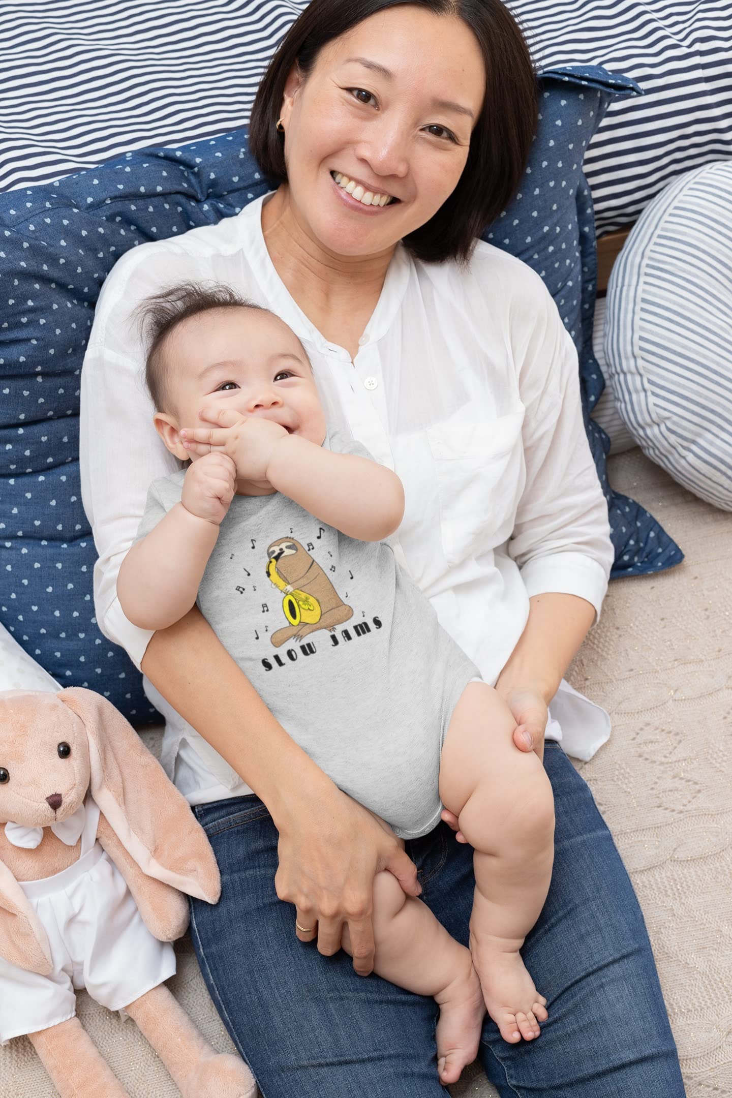 Sloth Slow Jams Funny Pun Saxophone Soft Baby Onesie - Heather Grey 0-3 Months | Cute Newborn Outfit for Photo Shoots & Playtime