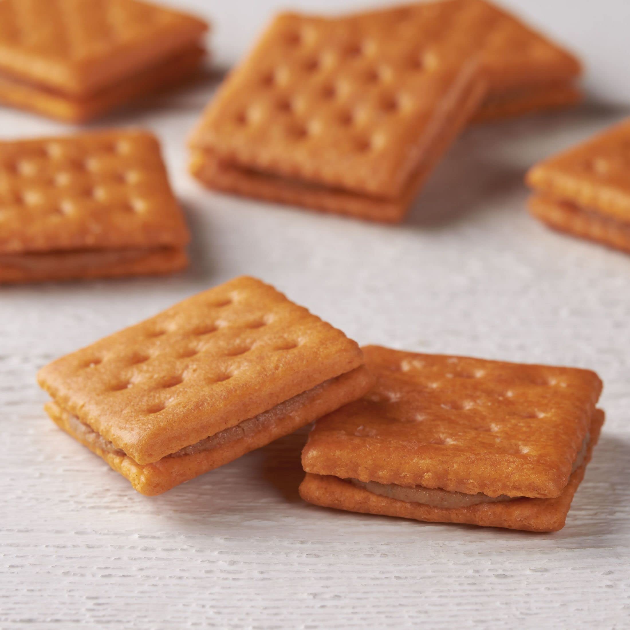 Austin Sandwich Crackers - Peanut Butter & Cheese Snacks, 11oz Tray (8 Packs) | Single Serve Office Snacks, Kids Lunchbox Treats & On-the-Go Snacking