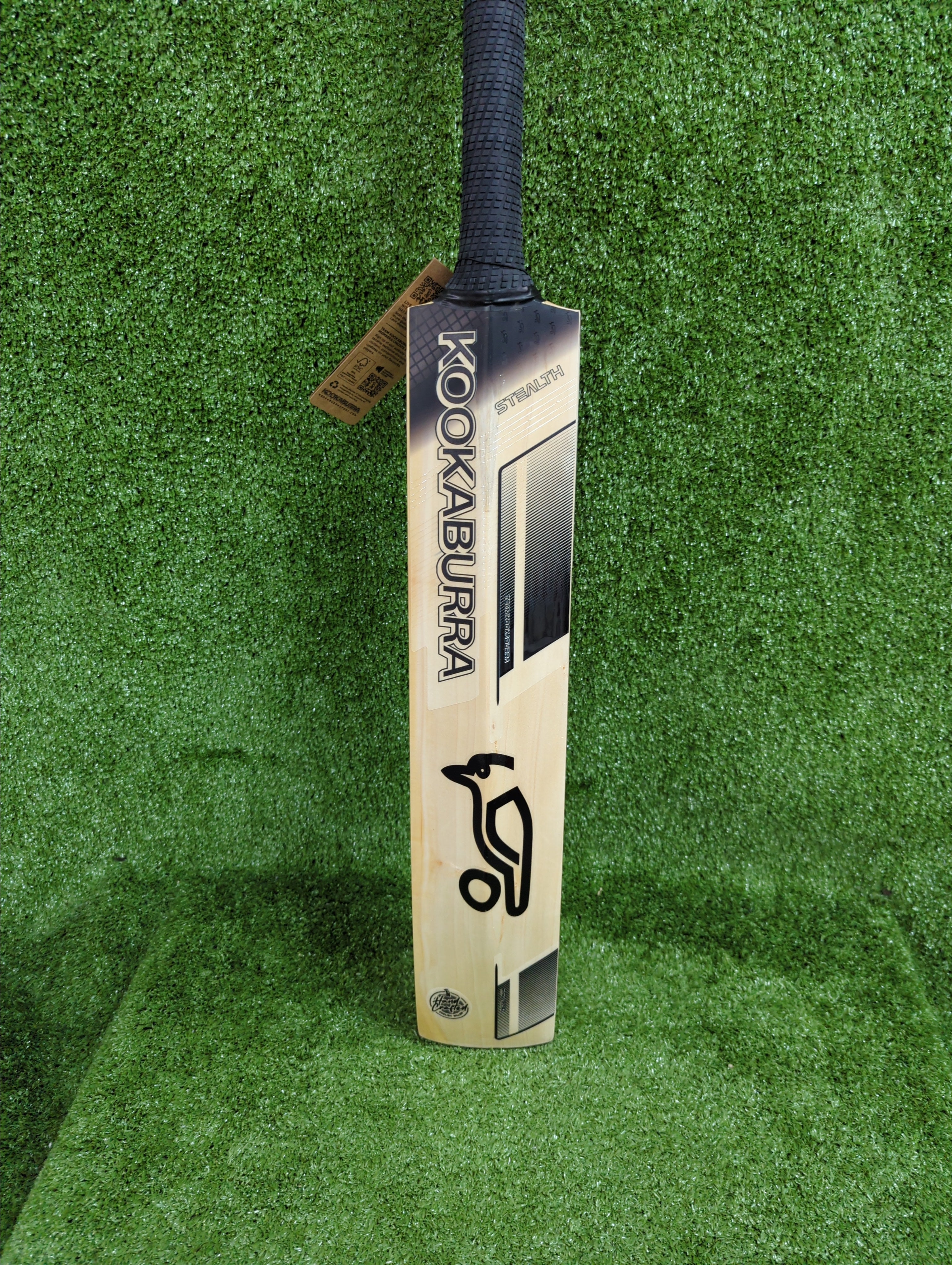 Kookaburra Stealth 6.4 English Willow Cricket Bat - Premium Professional Grade Bat for Cricket Players - Perfect for Matches, Training & Competitive Play