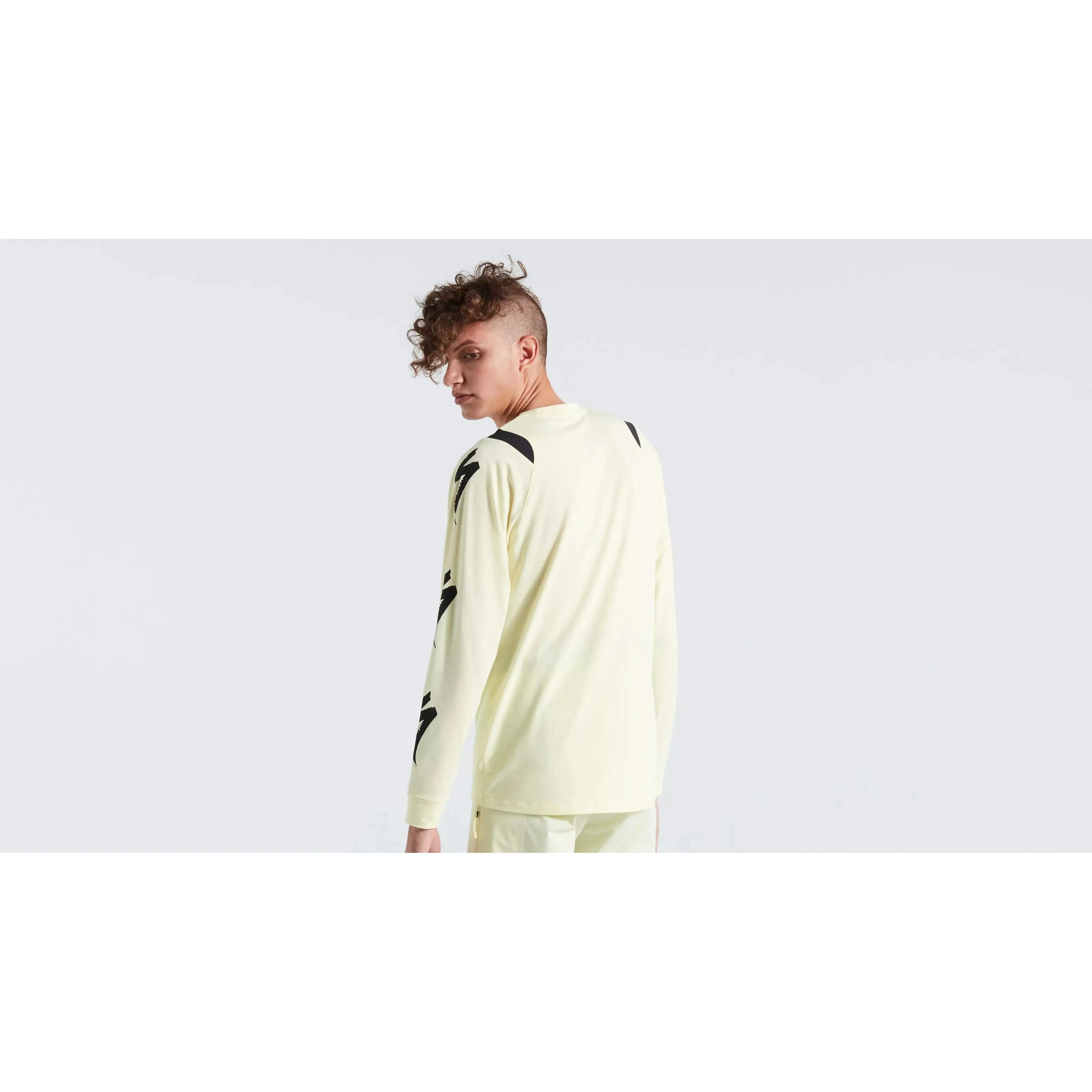 Specialized Men's Butter Trail Long Sleeve MTB Jersey - Breathable & Comfortable Cycling Shirt for Mountain Biking & Gravity Riding - Perfect for Trail Adventures & Enduro Racing