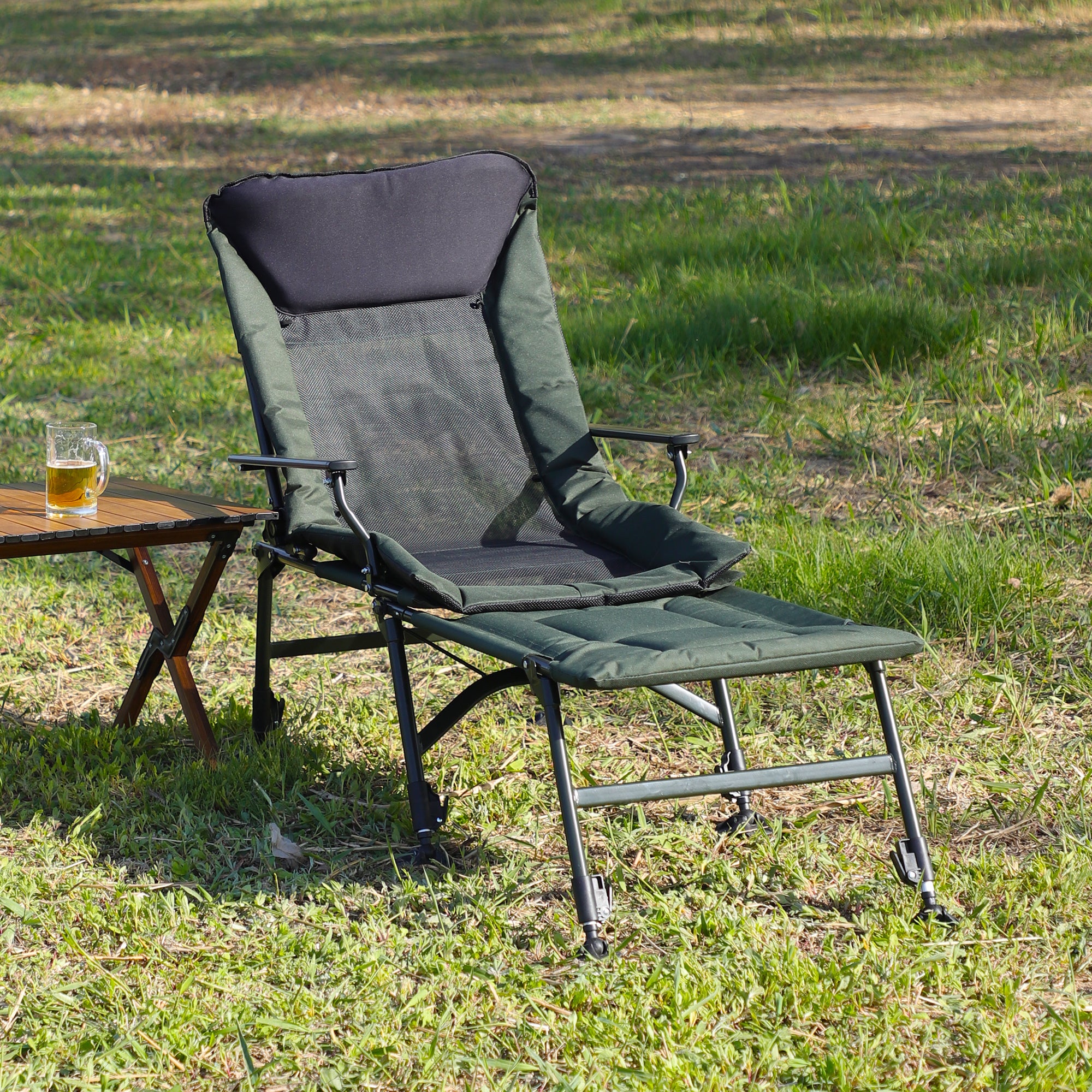 Portable Folding Reclining Camping Chair with Detachable Footrest & Adjustable Backrest - Lightweight Outdoor Lounge Chair for Camping, Beach, Hiking, Fishing (Green & Black) - Perfect for Backyard Relaxation, Picnics and Tailgating