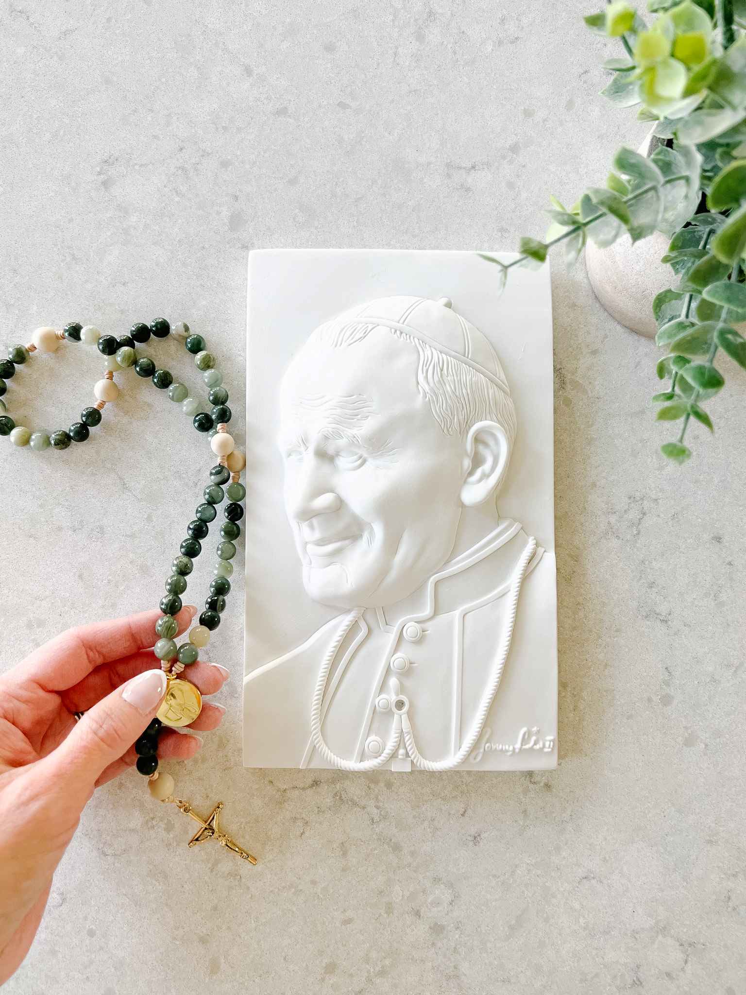 Pope Saint John Paul II Wall Plaque - Religious Home Decor for Catholic Devotion - Perfect for Church, Prayer Room & Gift Giving