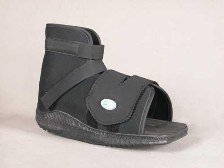Darco Slimline Cast Boot Small - Lightweight Medical Walking Boot for Foot & Ankle Support - Ideal for Post-Surgery, Fractures & Sprains Recovery