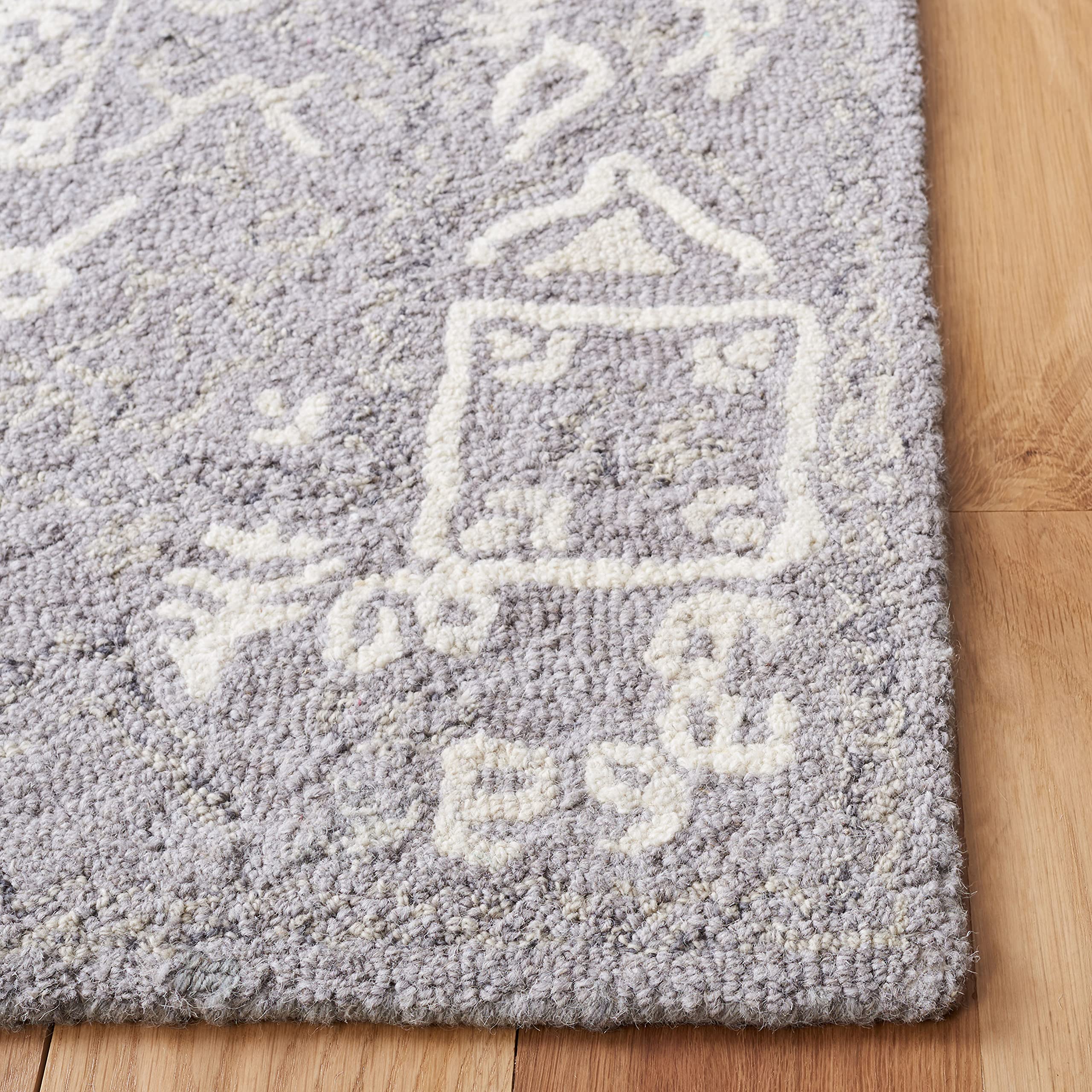 SAFAVIEH Micro-Loop Collection Handmade Cotton Area Rug 5' x 8' - Ivory & Grey (MLP517G) | Non-Slip Living Room Rug, Bedroom Carpet for High Traffic Areas | Perfect for Home Decor, Office & Dorm Room Flooring