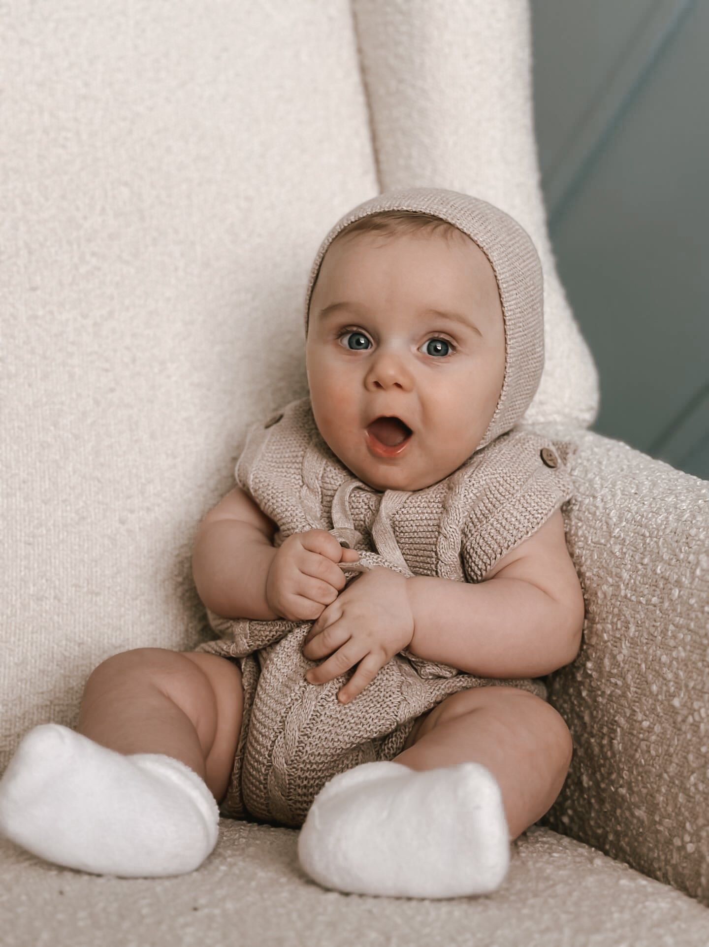 Heather Beige Cable Knit Summer Baby Romper - Soft & Breathable Outfit for Newborns, Infants & Toddlers - Perfect for Beach, Park & Family Photos
