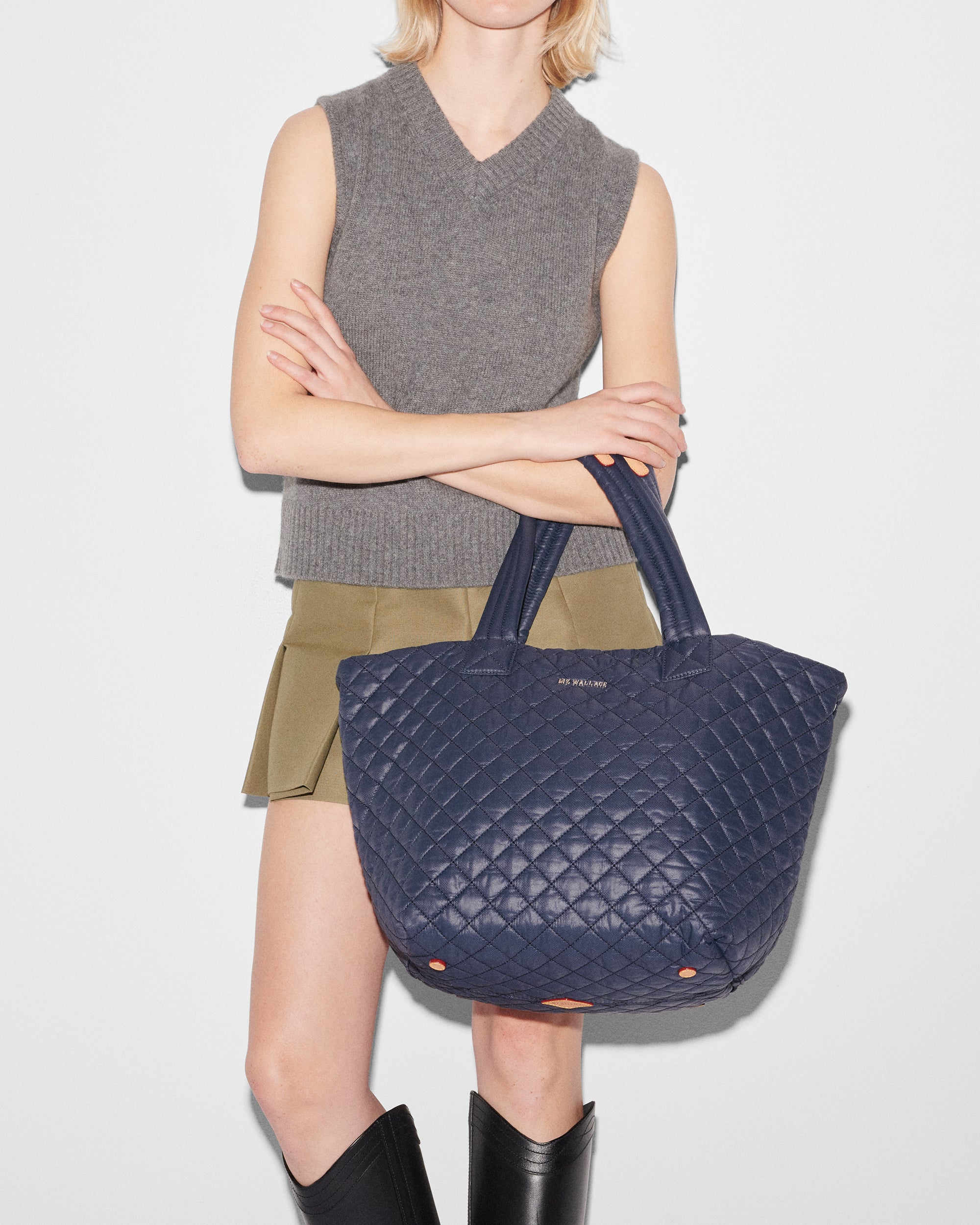 Dawn Medium Metro Tote Deluxe - Stylish & Spacious Leather Handbag for Women | Perfect for Work, Travel & Everyday Use