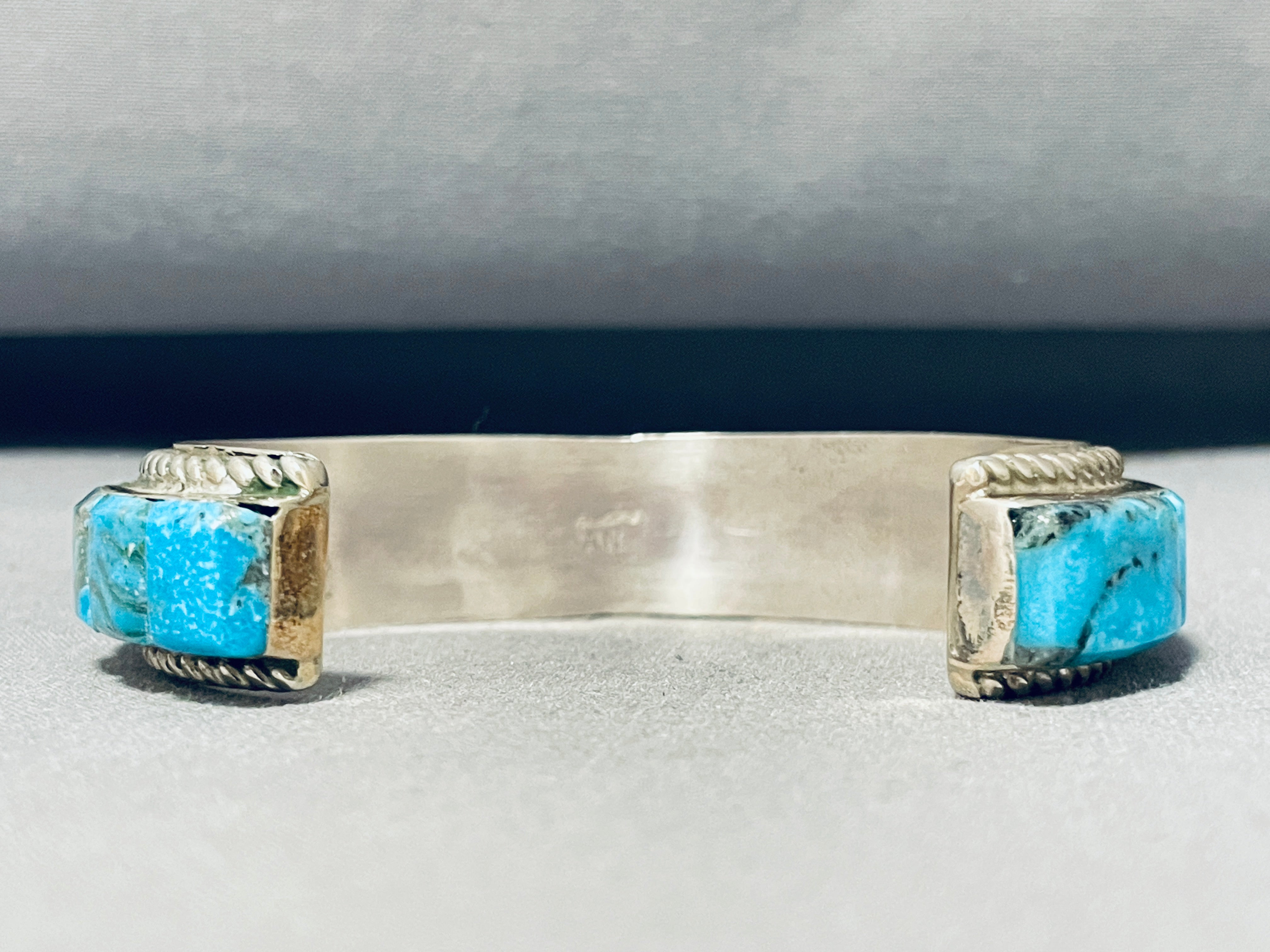 7 Inch Turquoise Sterling Silver Bracelet for Women - Handmade Adjustable Bangle, Boho Chic Jewelry Gift for Her - Perfect for Casual Wear, Parties & Special Occasions