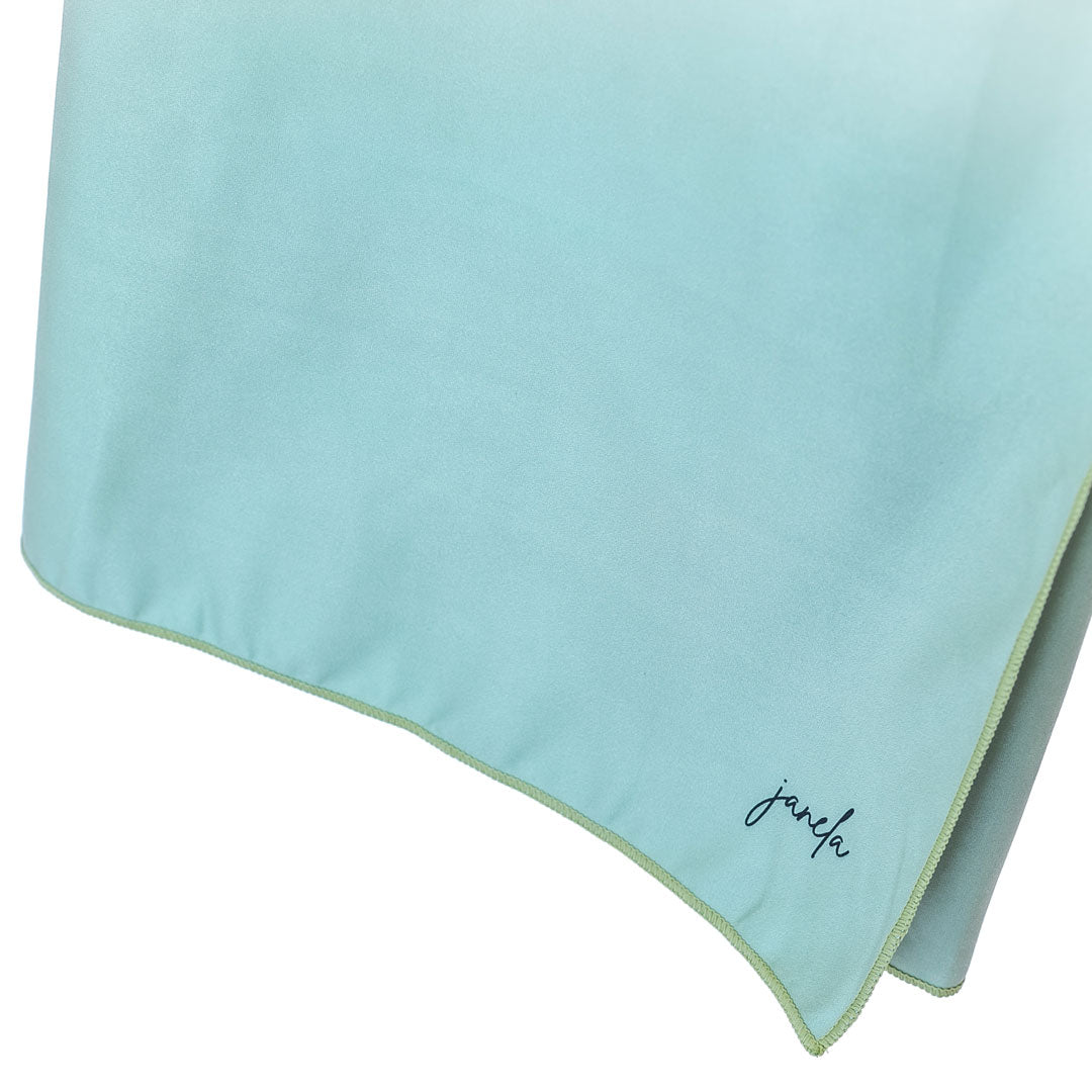 Premium Soft and Absorbent Beach Towel - Quick Dry, Sand Resistant, Large Size for Pool, Sunbathing, and Travel - Perfect for Summer Vacations and Outdoor Activities